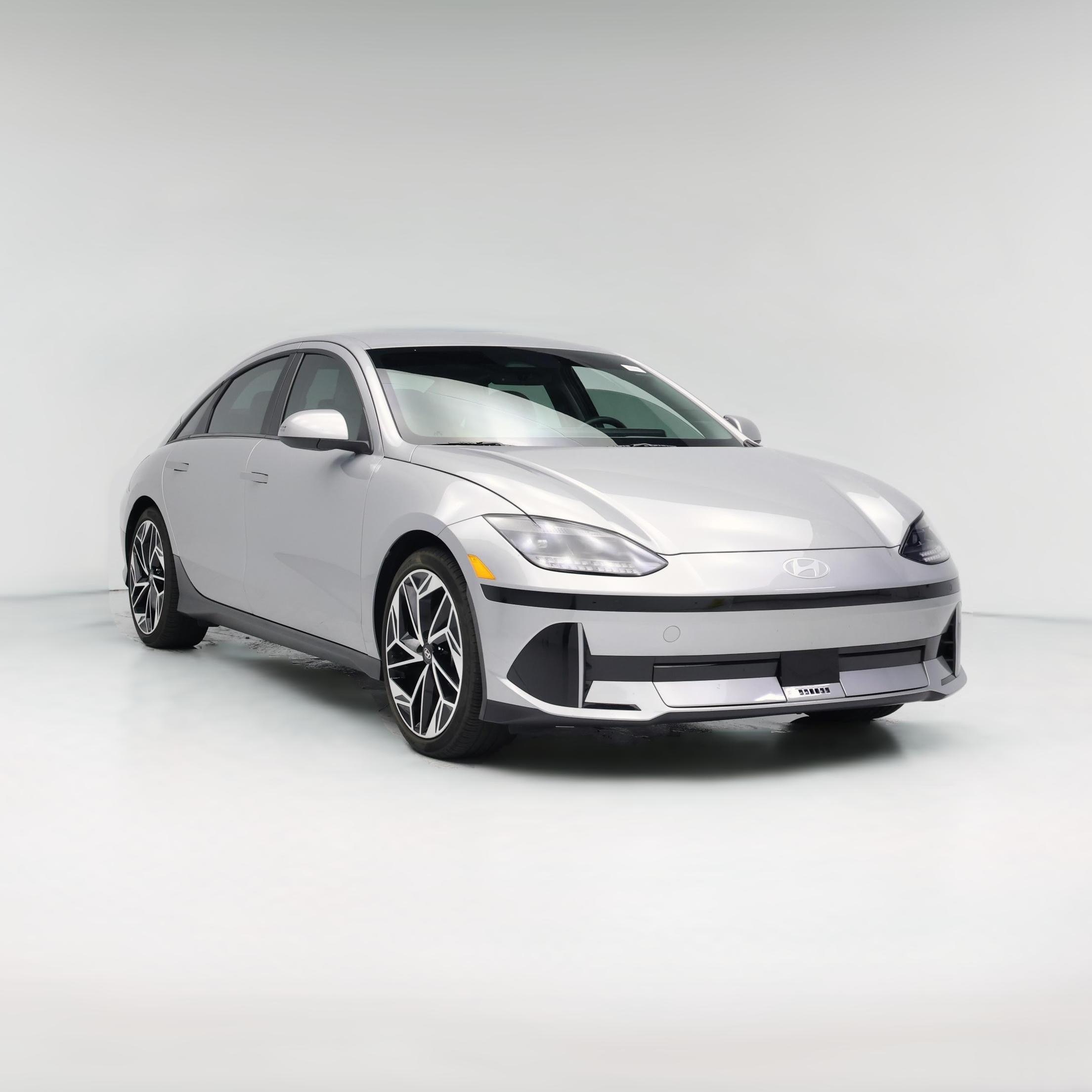 Thumbnail: 2023 Hyundai Ioniq 6 - 1