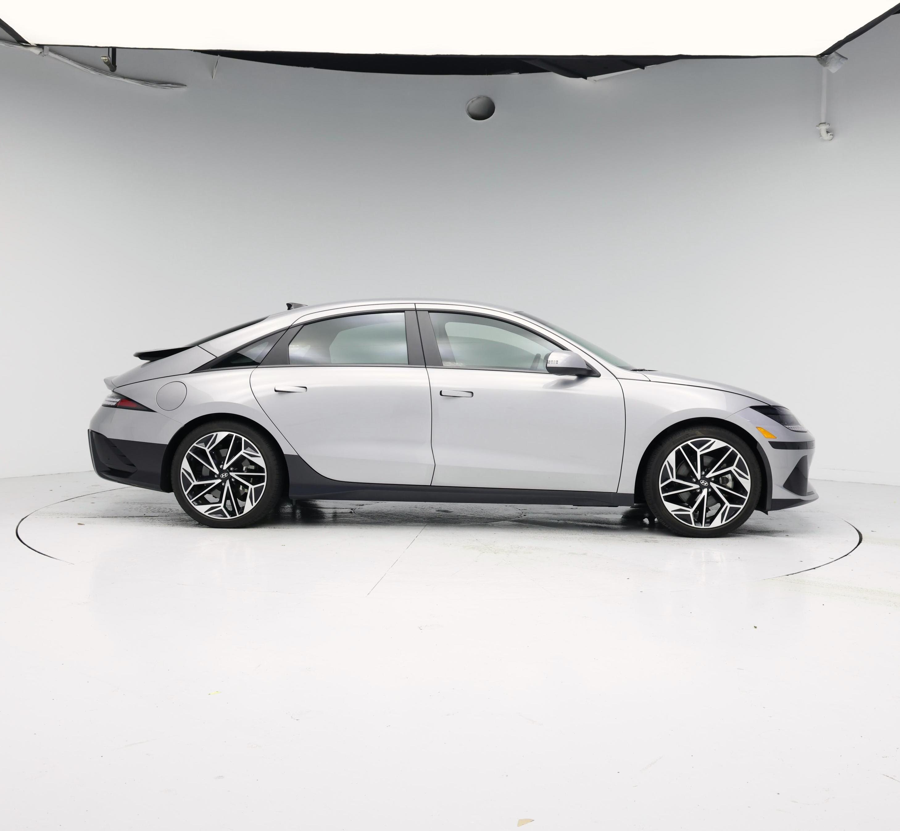 Thumbnail: 2023 Hyundai Ioniq 6 - 7