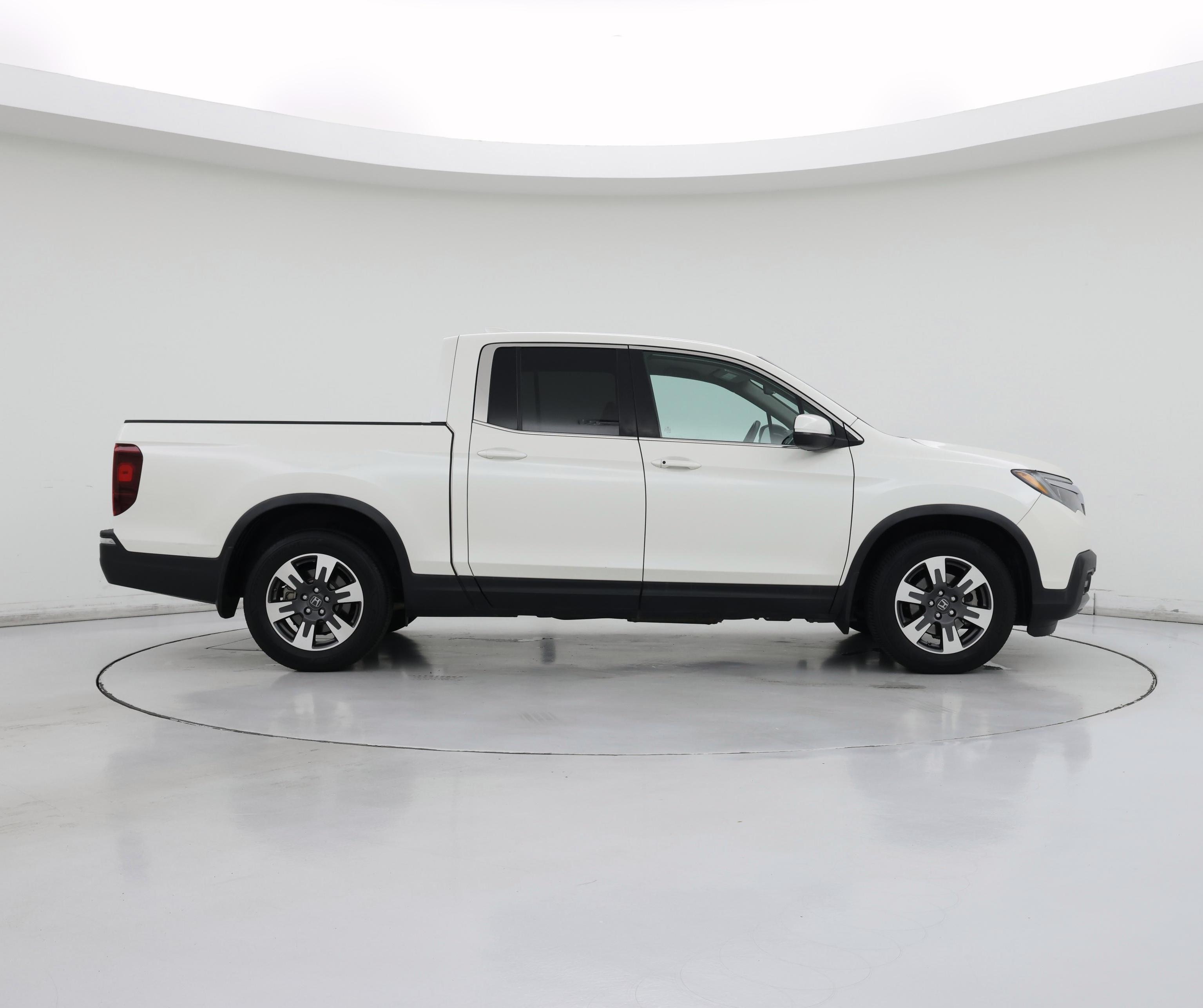 Thumbnail: 2017 Honda Ridgeline - 7