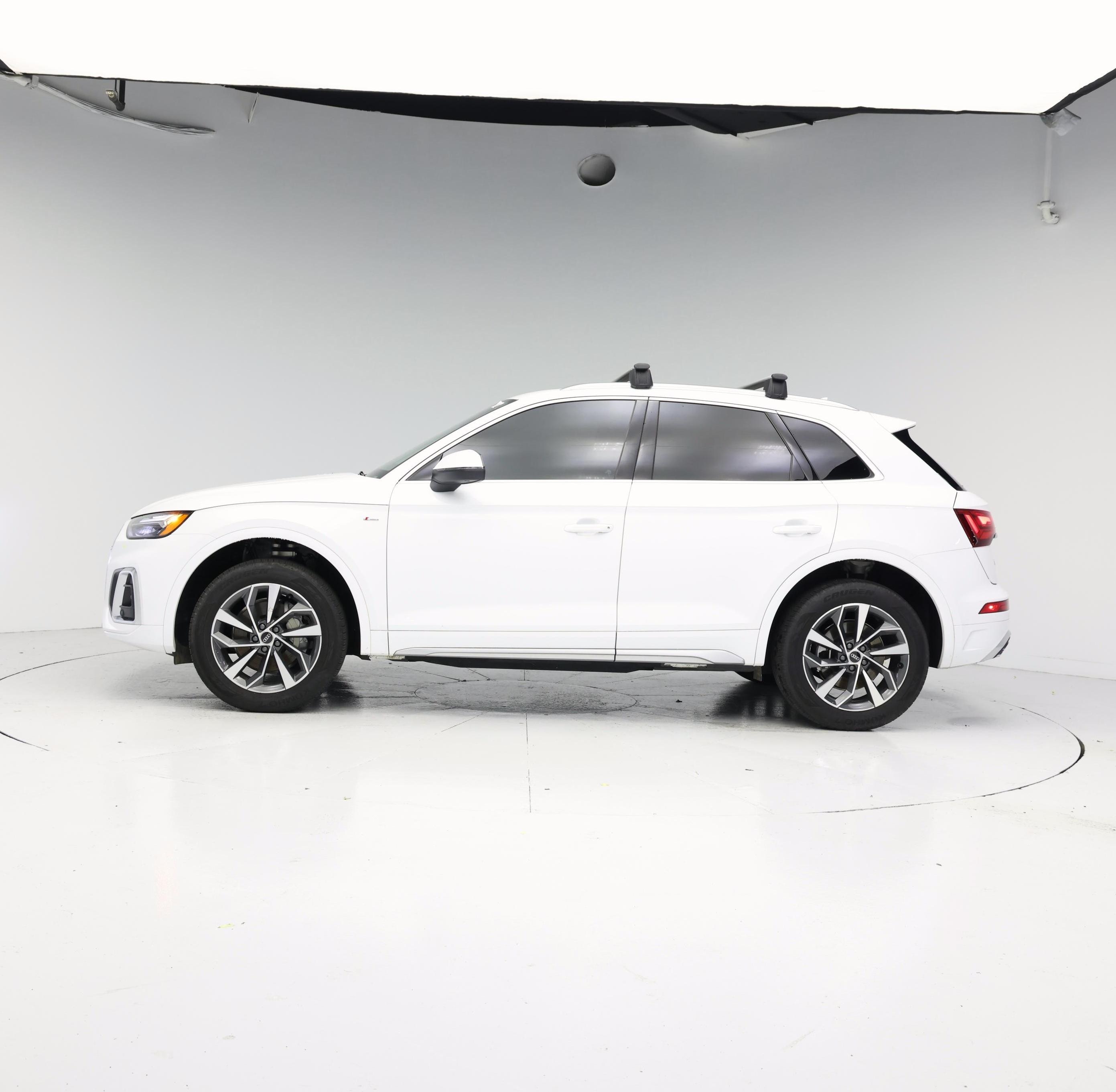 Thumbnail: 2025 Audi Q5 - 3
