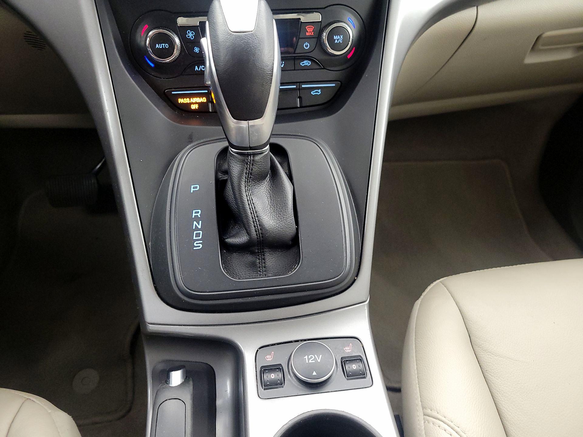 Thumbnail: 2015 Ford Escape - 17
