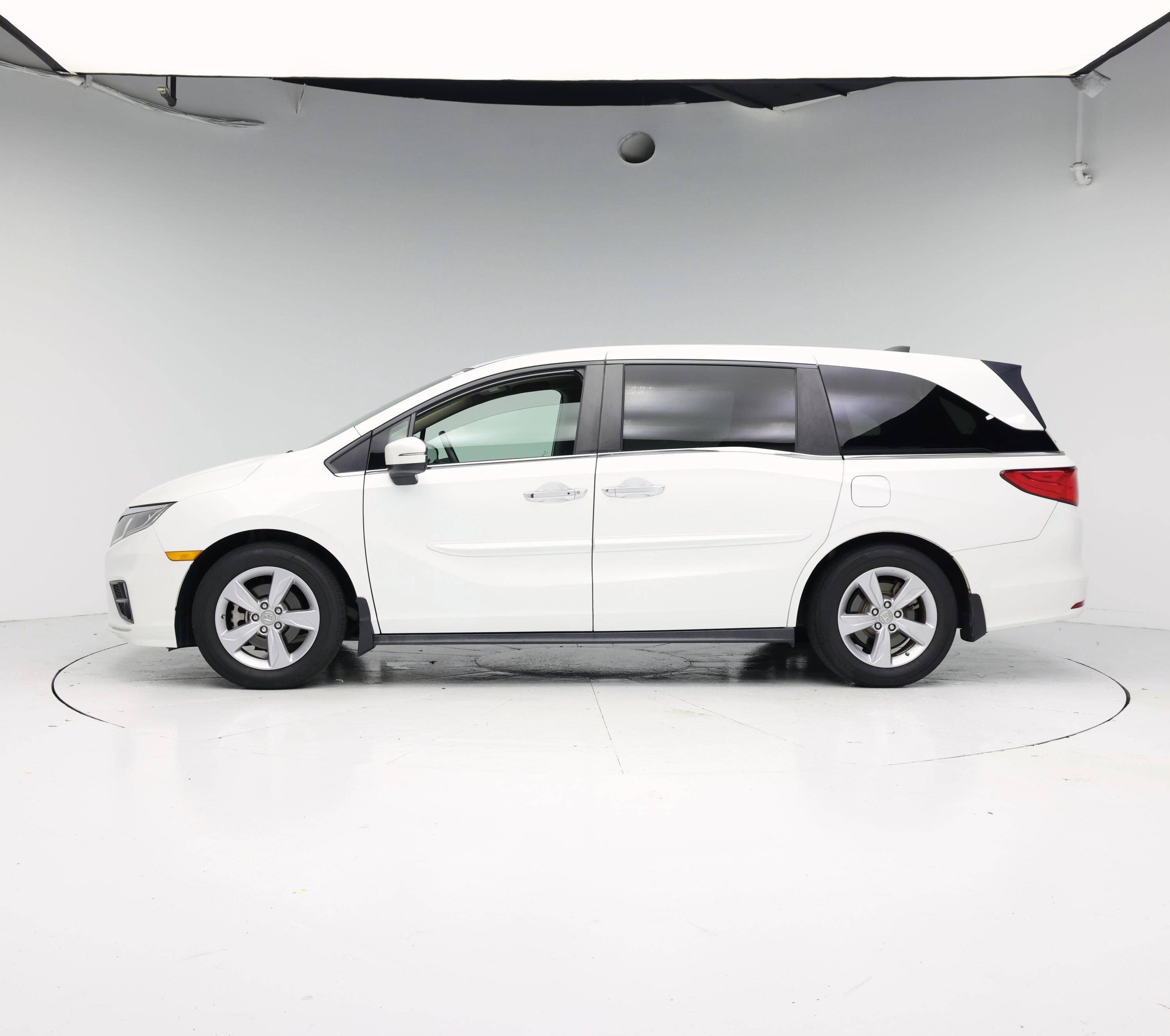 Thumbnail: 2020 Honda Odyssey - 3