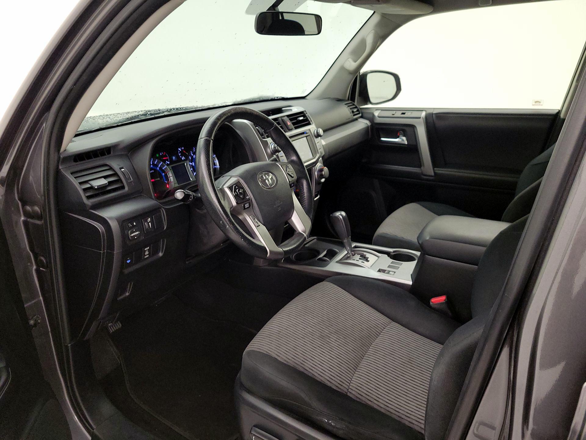 Thumbnail: 2015 Toyota 4Runner - 11