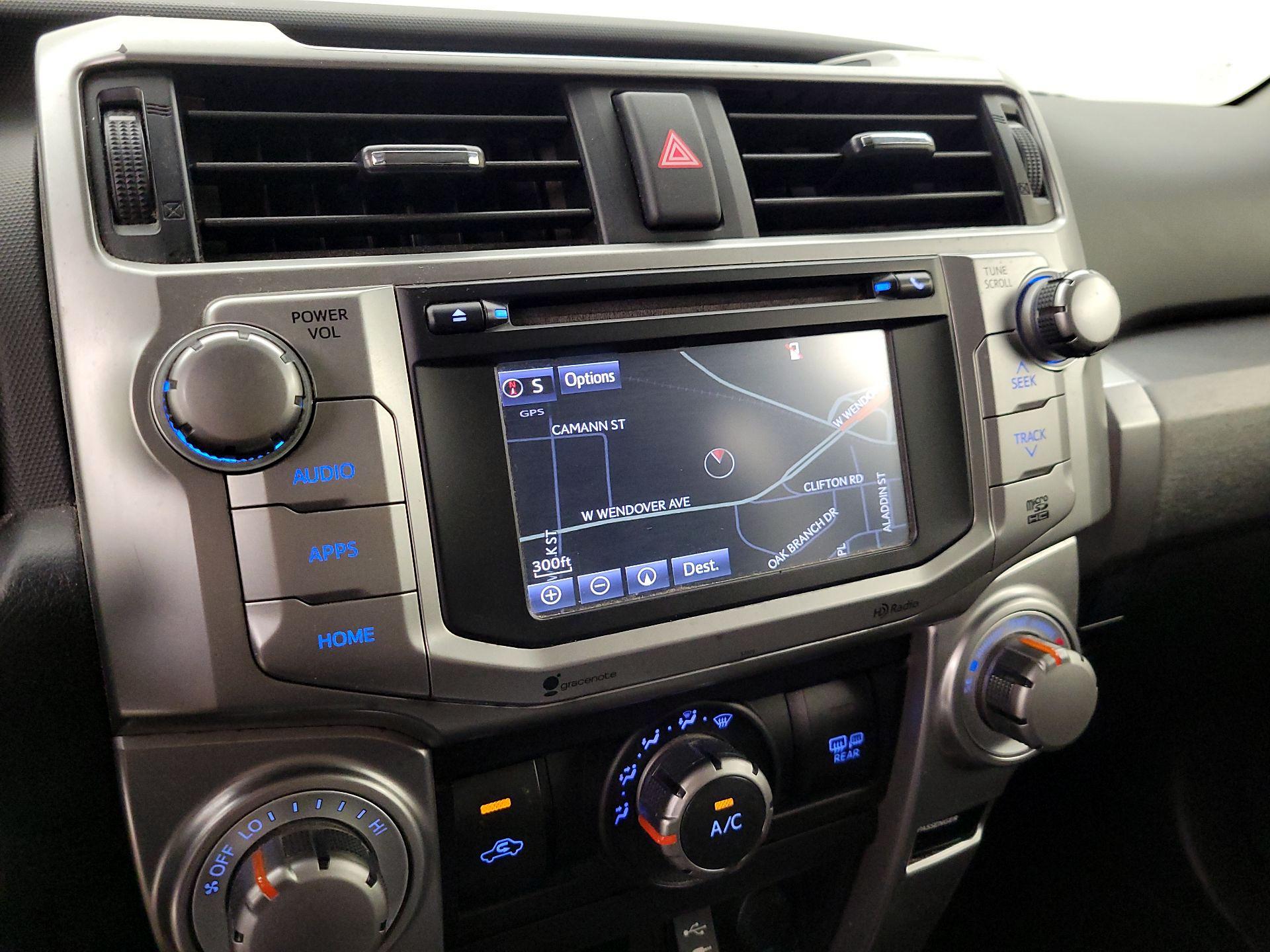 Thumbnail: 2015 Toyota 4Runner - 14