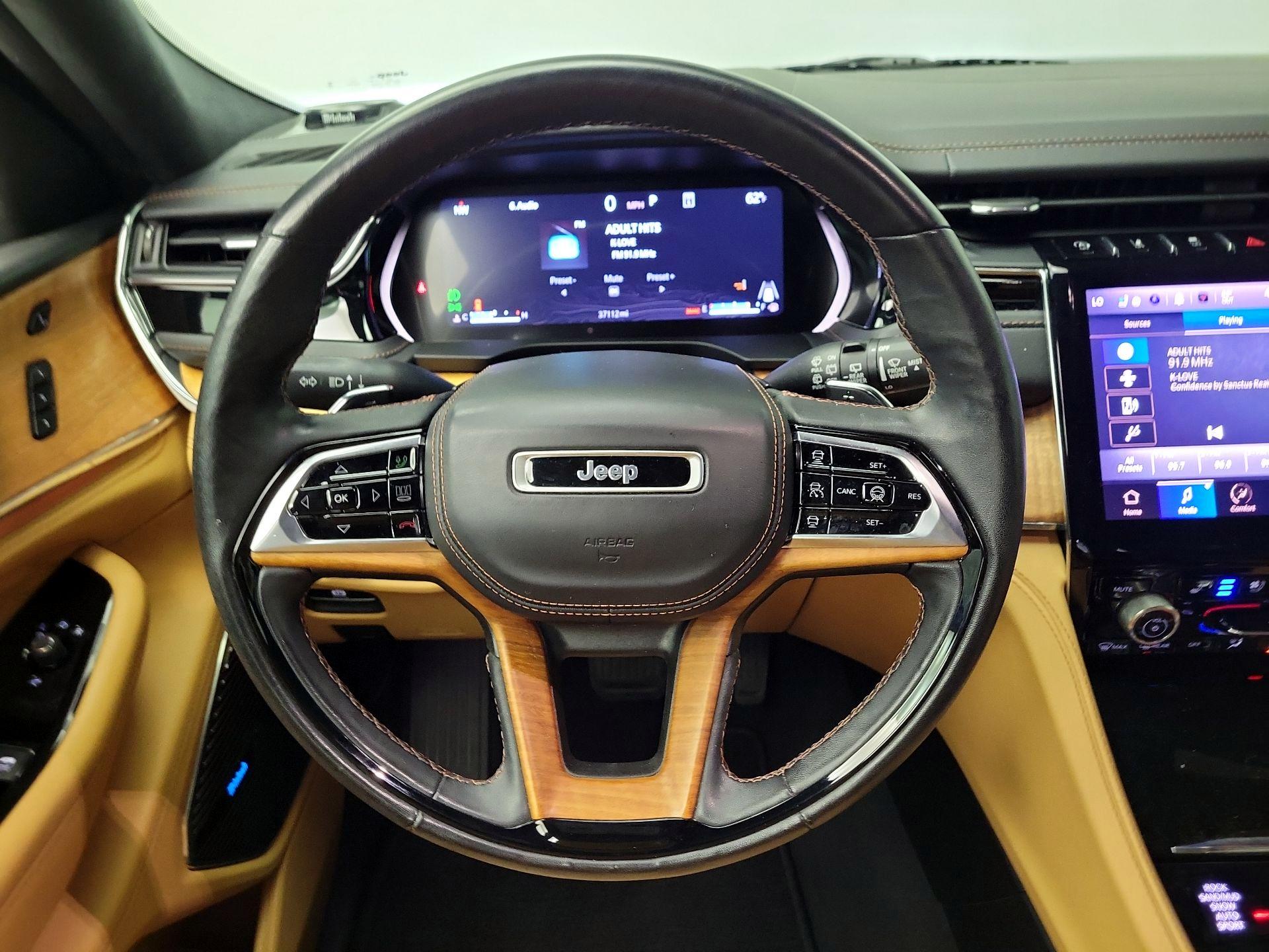 Thumbnail: 2023 Jeep Grand Cherokee - 10