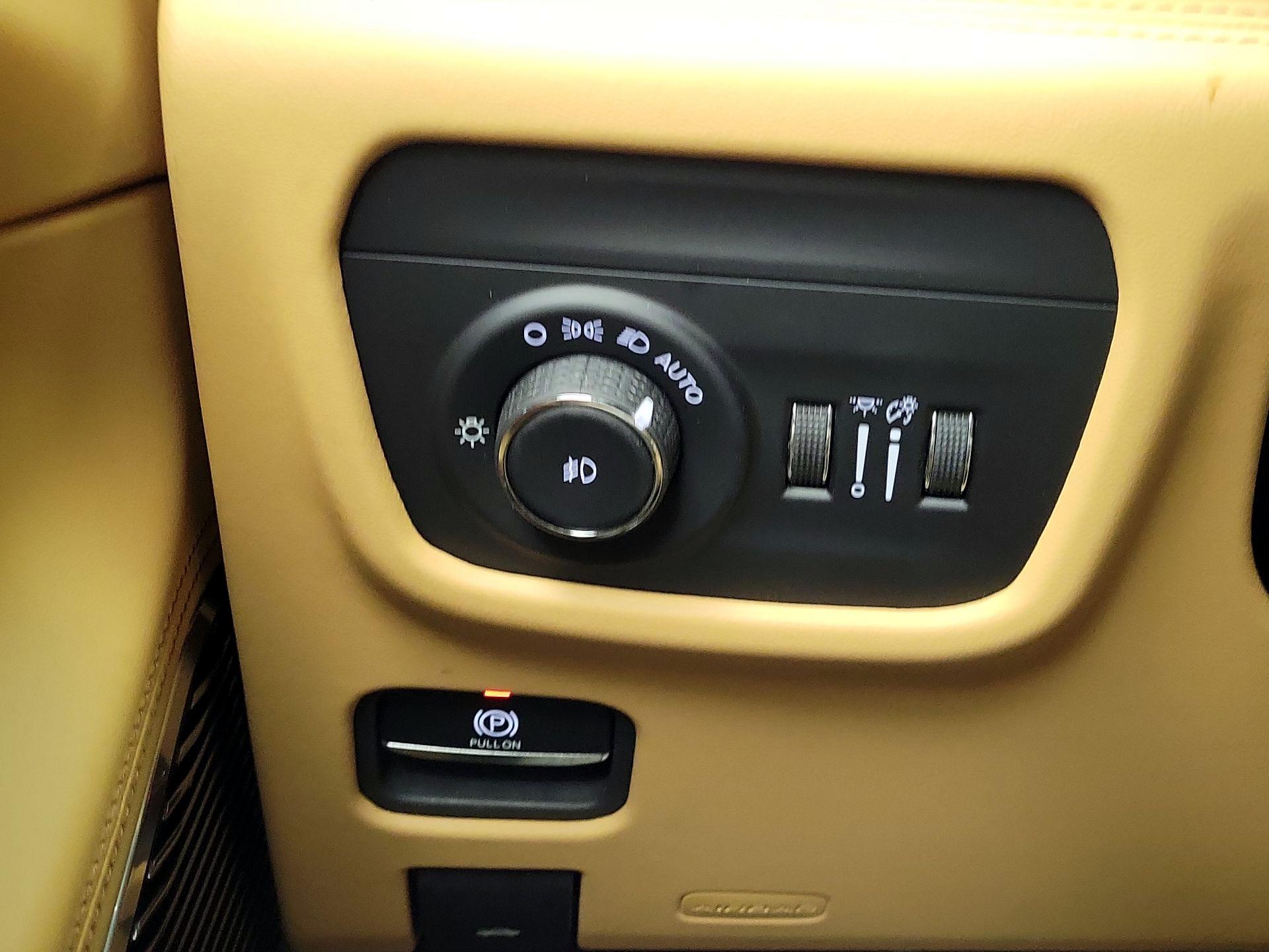 Thumbnail: 2023 Jeep Grand Cherokee - 13
