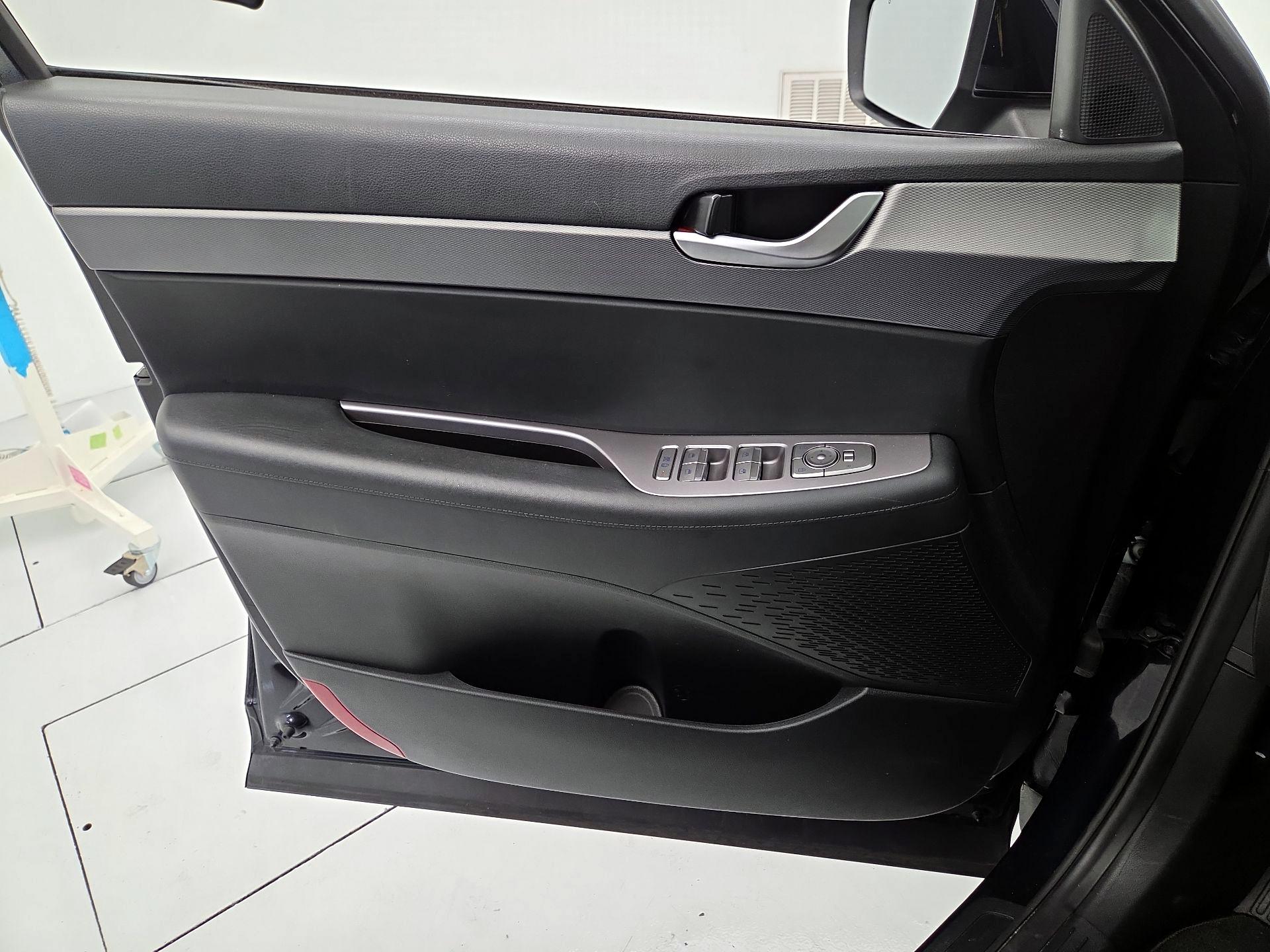 Thumbnail: 2021 Hyundai Palisade - 12