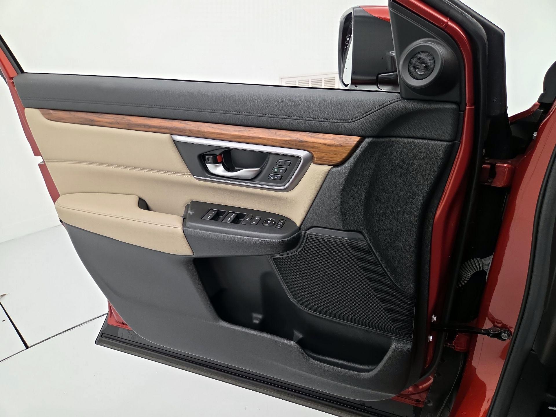 Thumbnail: 2017 Honda CR-V - 12