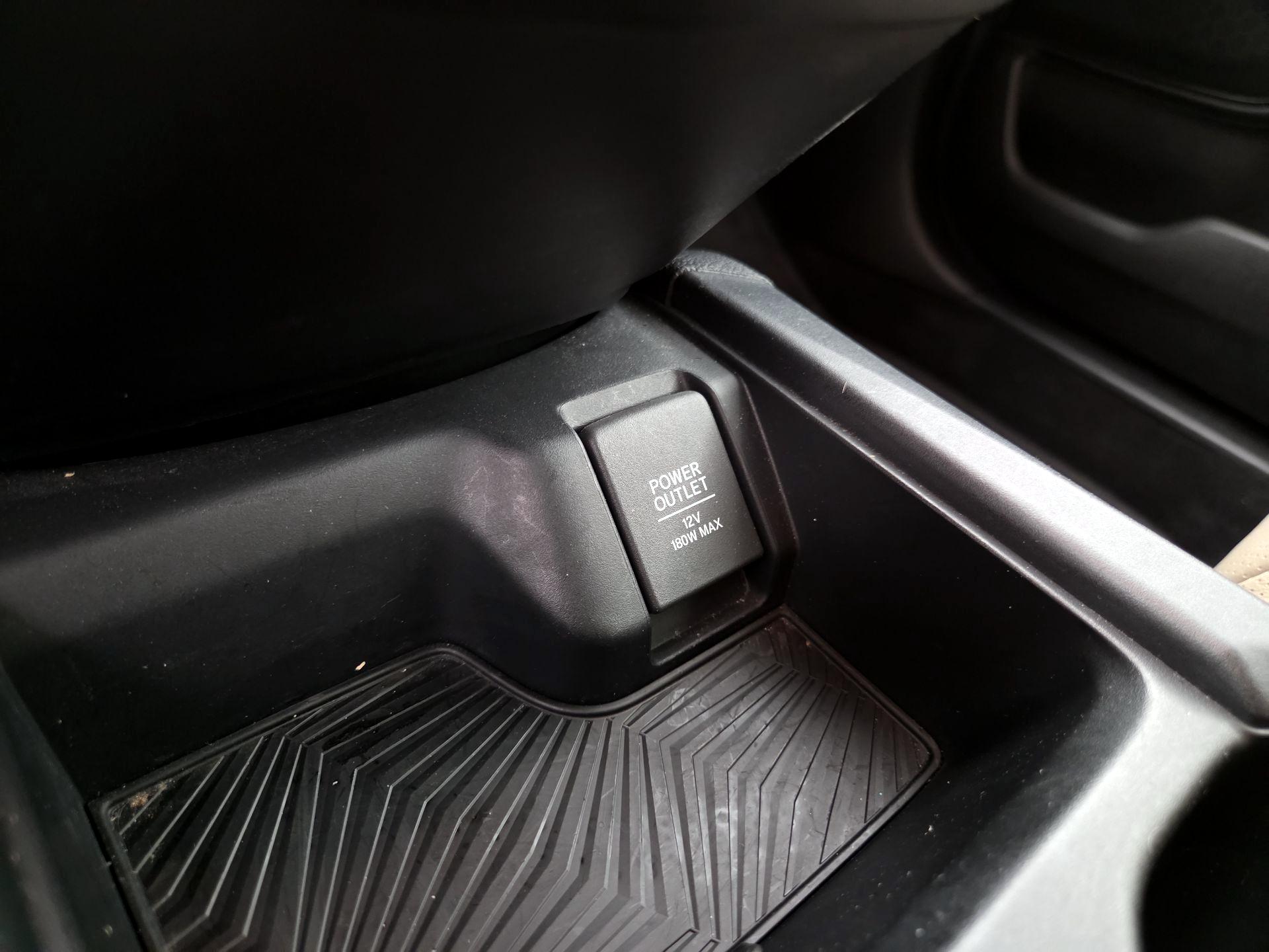 Thumbnail: 2017 Honda CR-V - 18