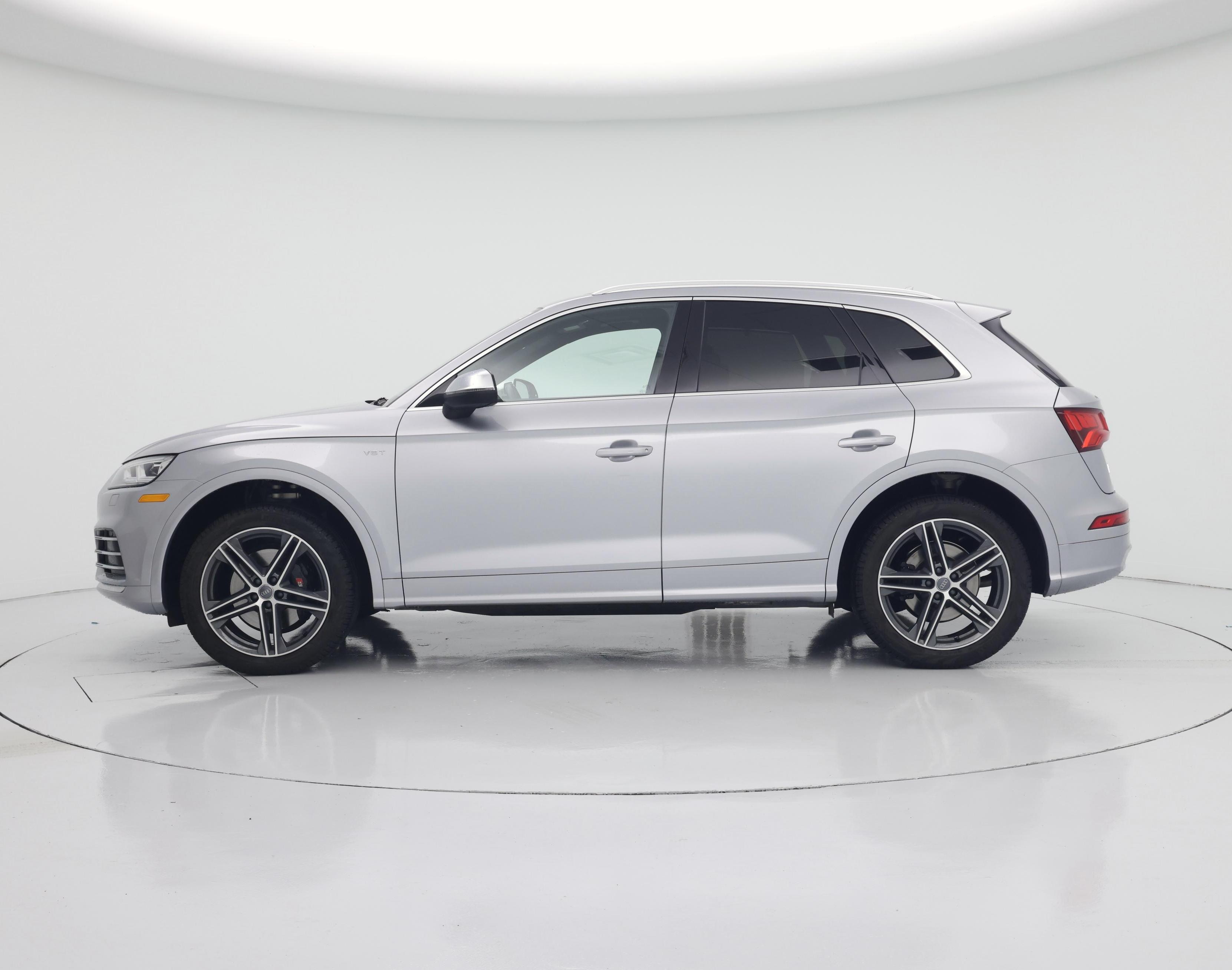 Thumbnail: 2018 Audi SQ5 - 3