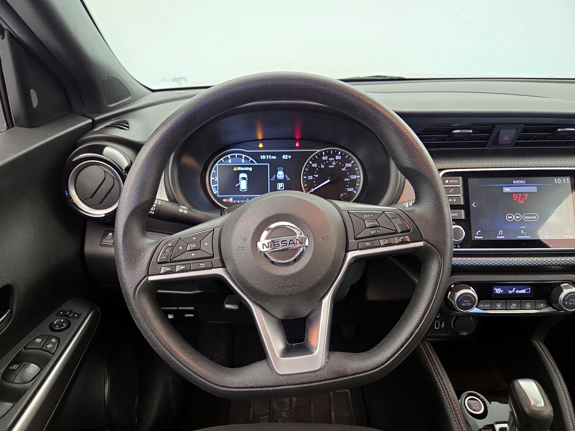 Thumbnail: 2019 Nissan Kicks - 10