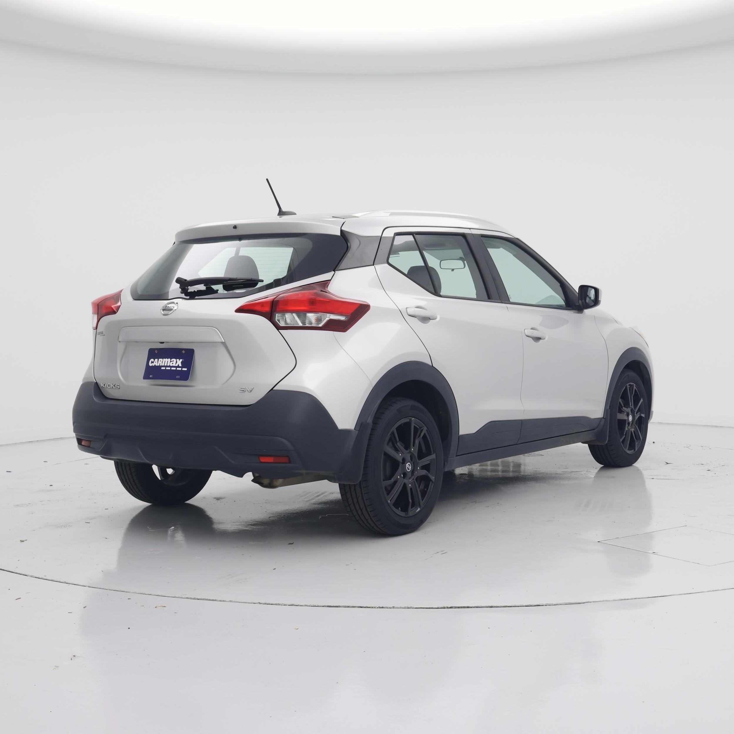 Thumbnail: 2019 Nissan Kicks - 8