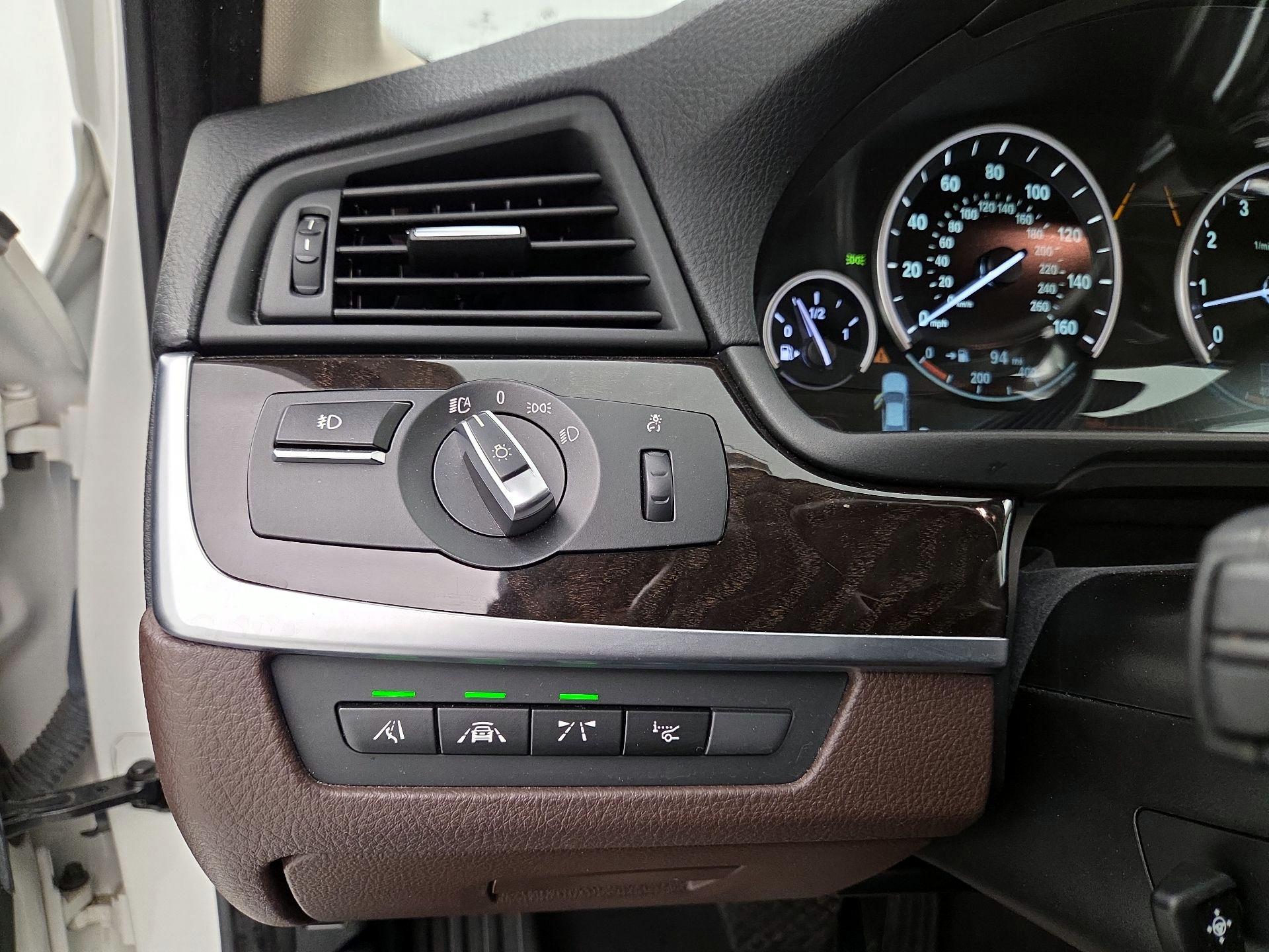 Thumbnail: 2016 BMW 5 Series - 13