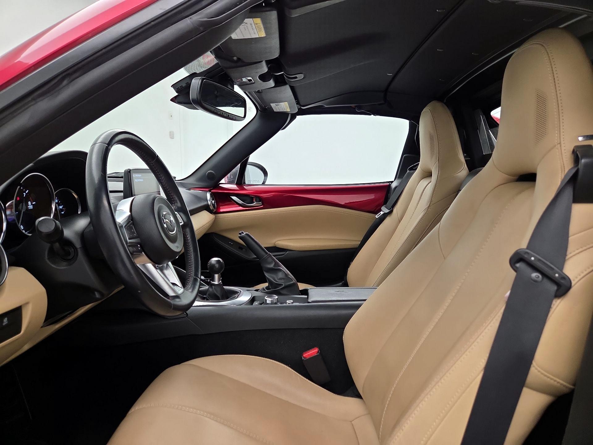 Thumbnail: 2019 Mazda MX-5 Miata - 11