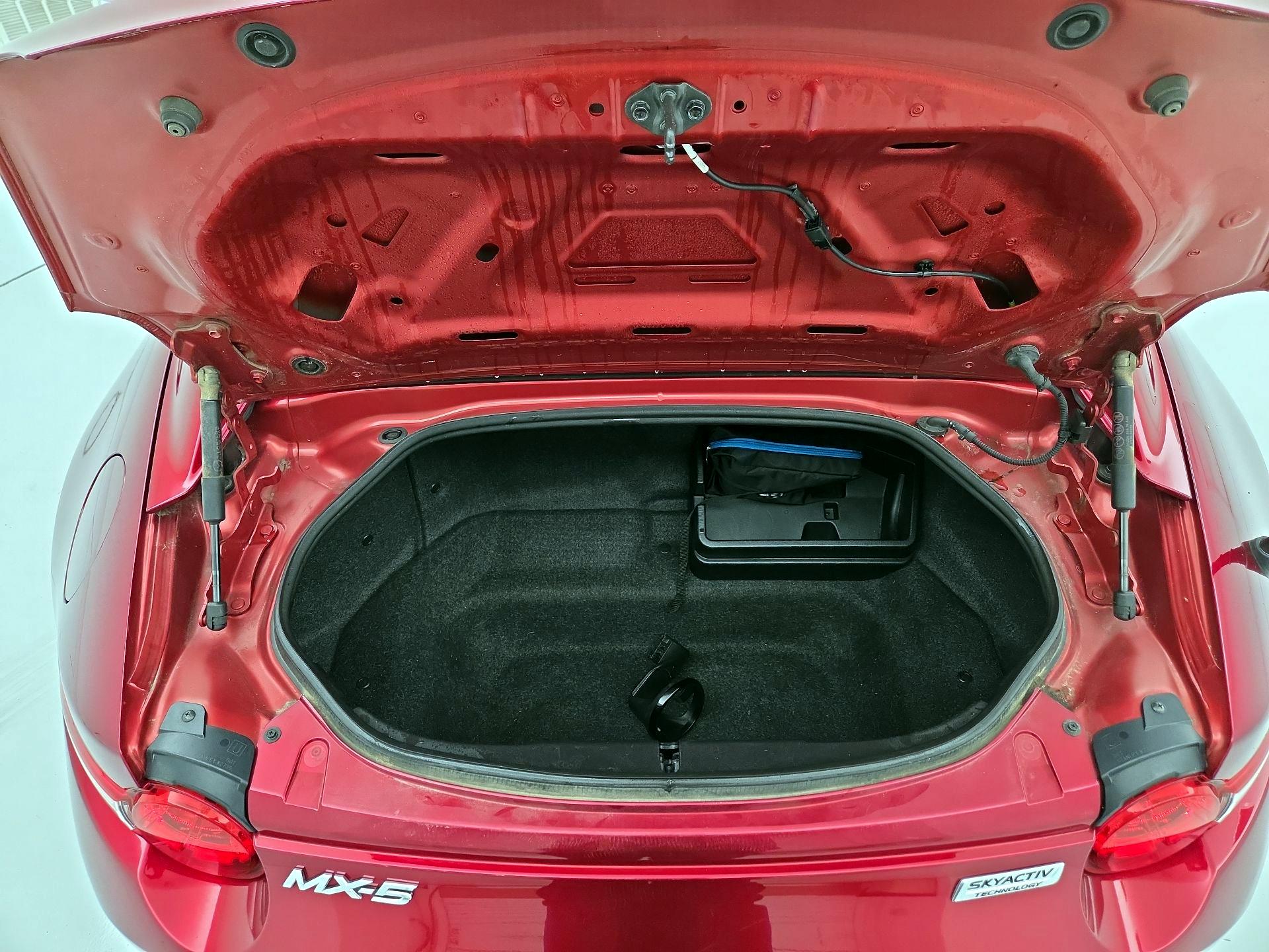 Thumbnail: 2019 Mazda MX-5 Miata - 19
