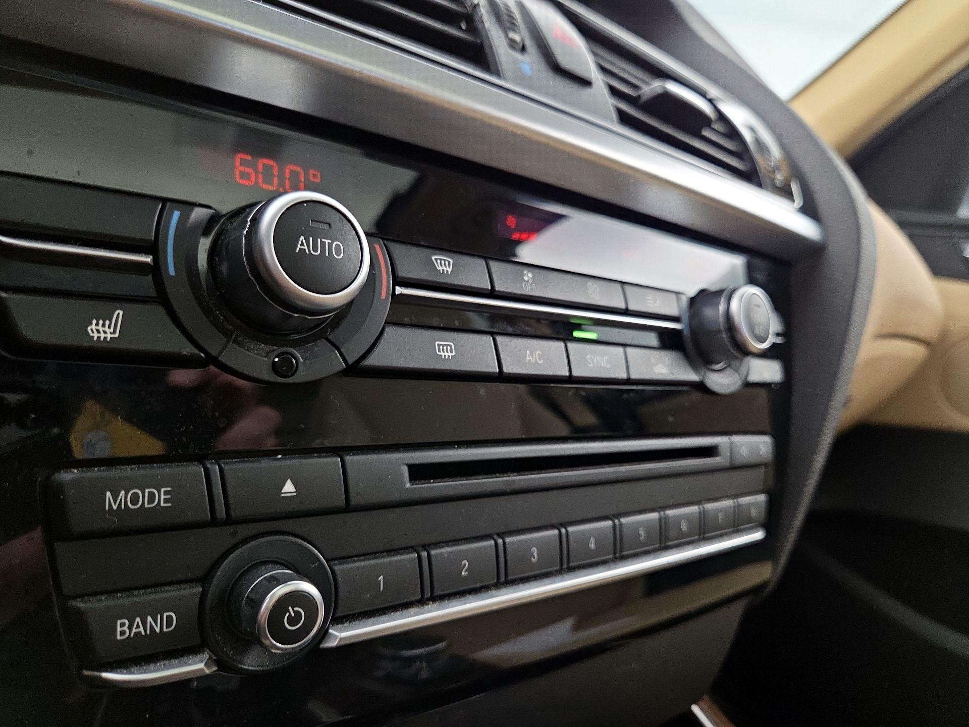 Thumbnail: 2016 BMW X3 - 16