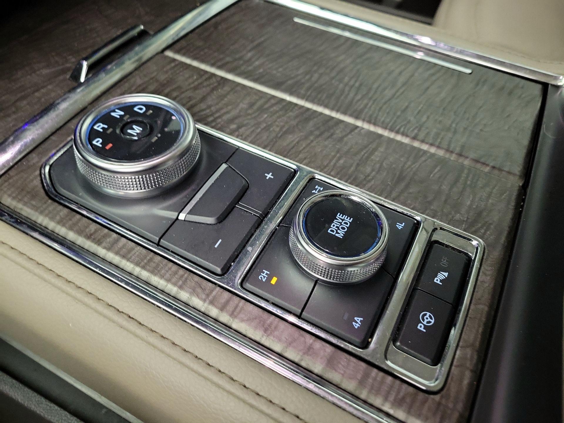 Thumbnail: 2021 Ford Expedition - 17