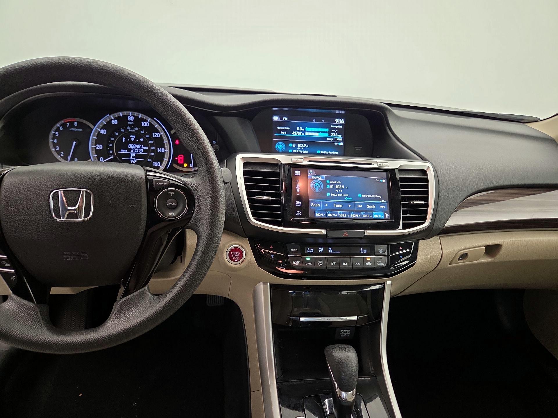 Thumbnail: 2016 Honda Accord - 9