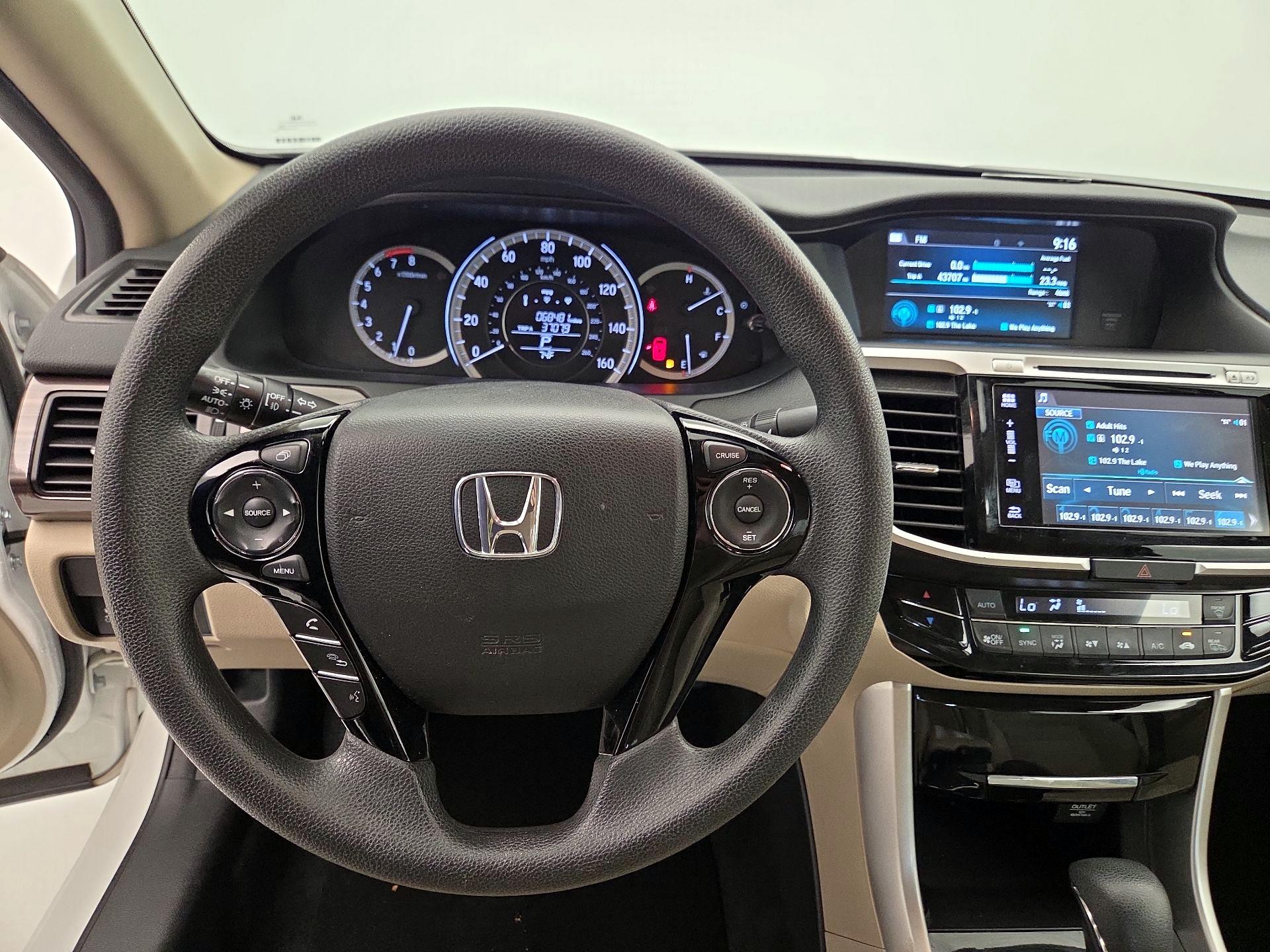 Thumbnail: 2016 Honda Accord - 10