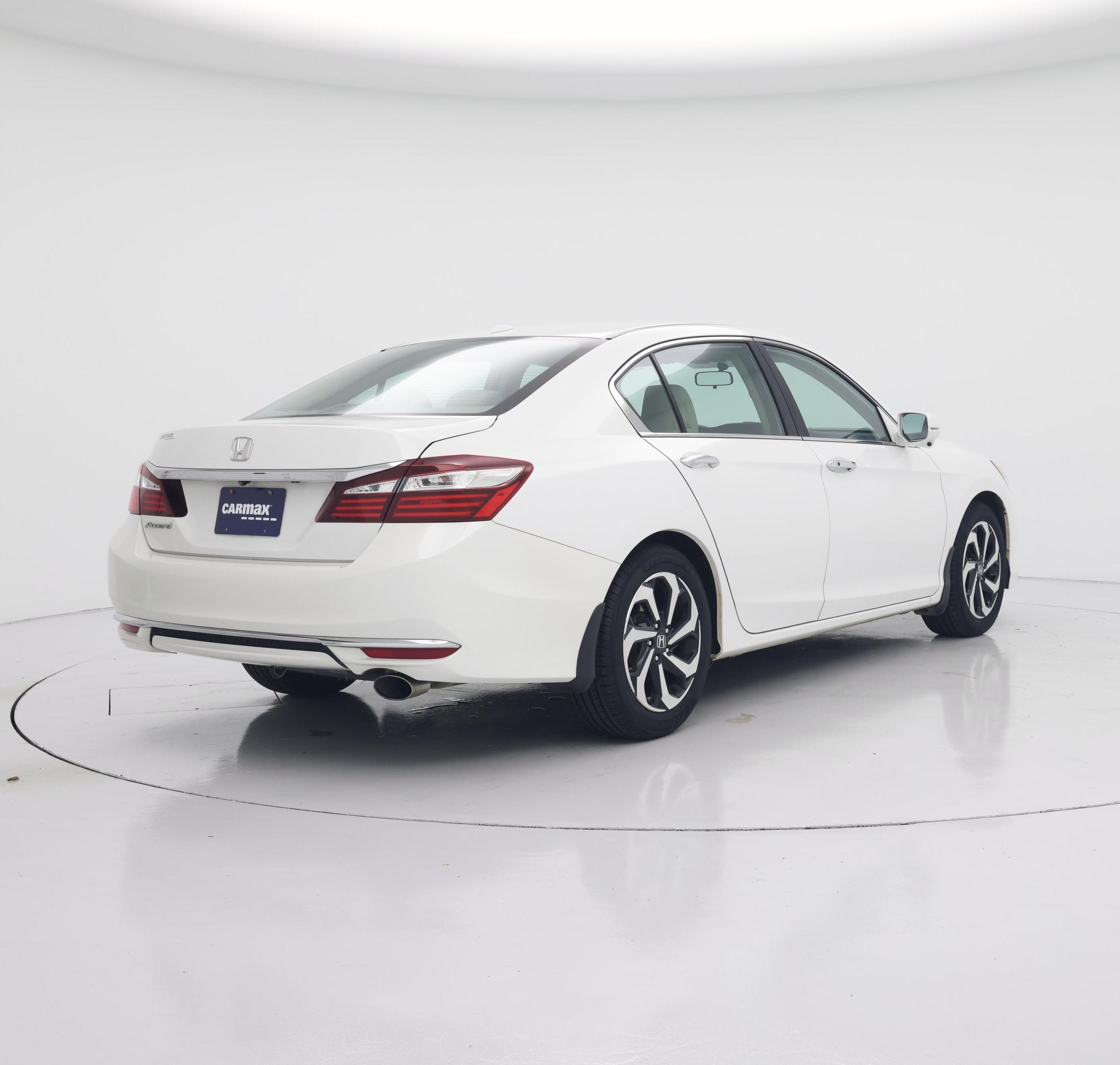 Thumbnail: 2016 Honda Accord - 8