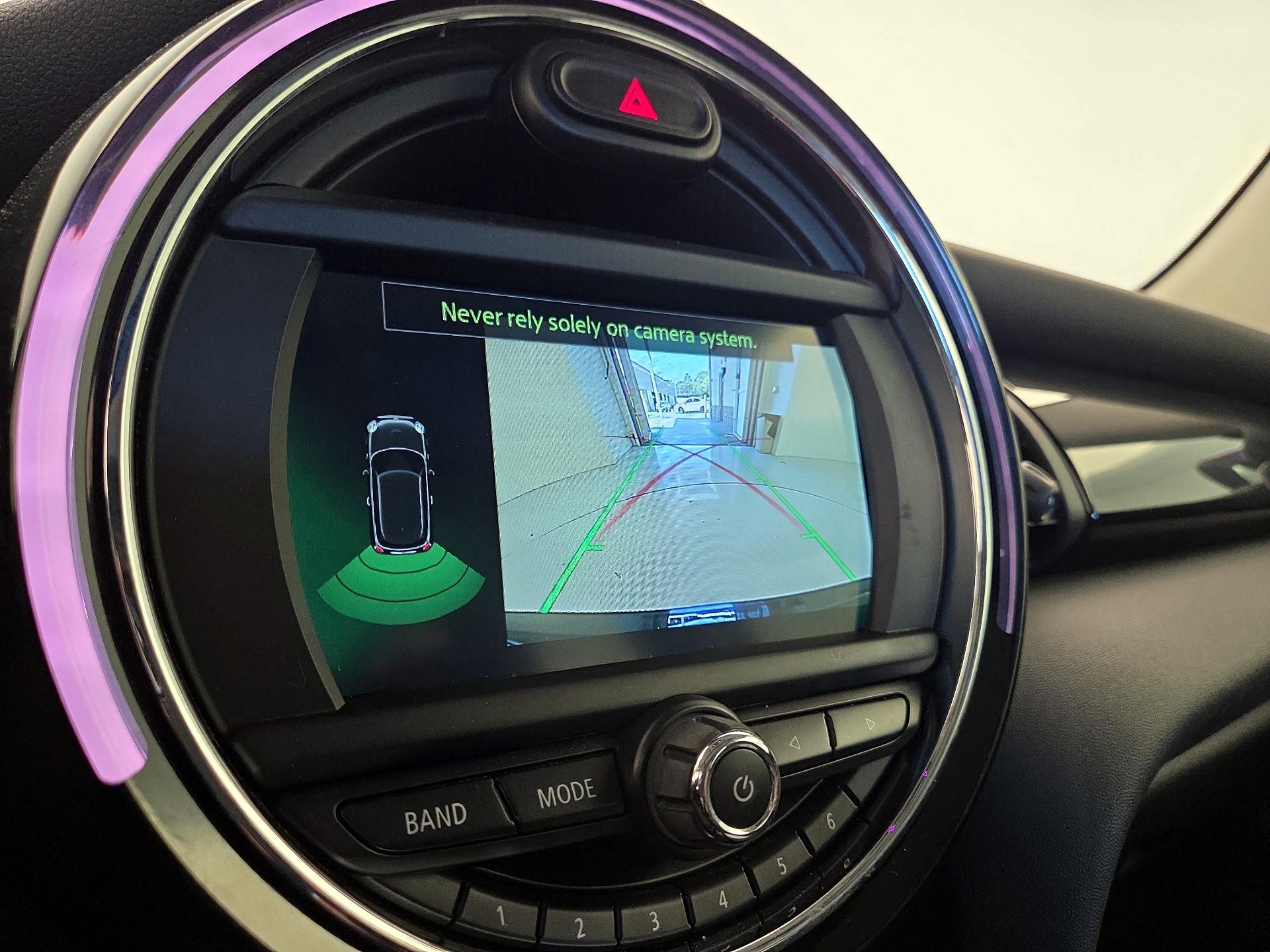 Thumbnail: 2019 MINI Cooper Hardtop - 14