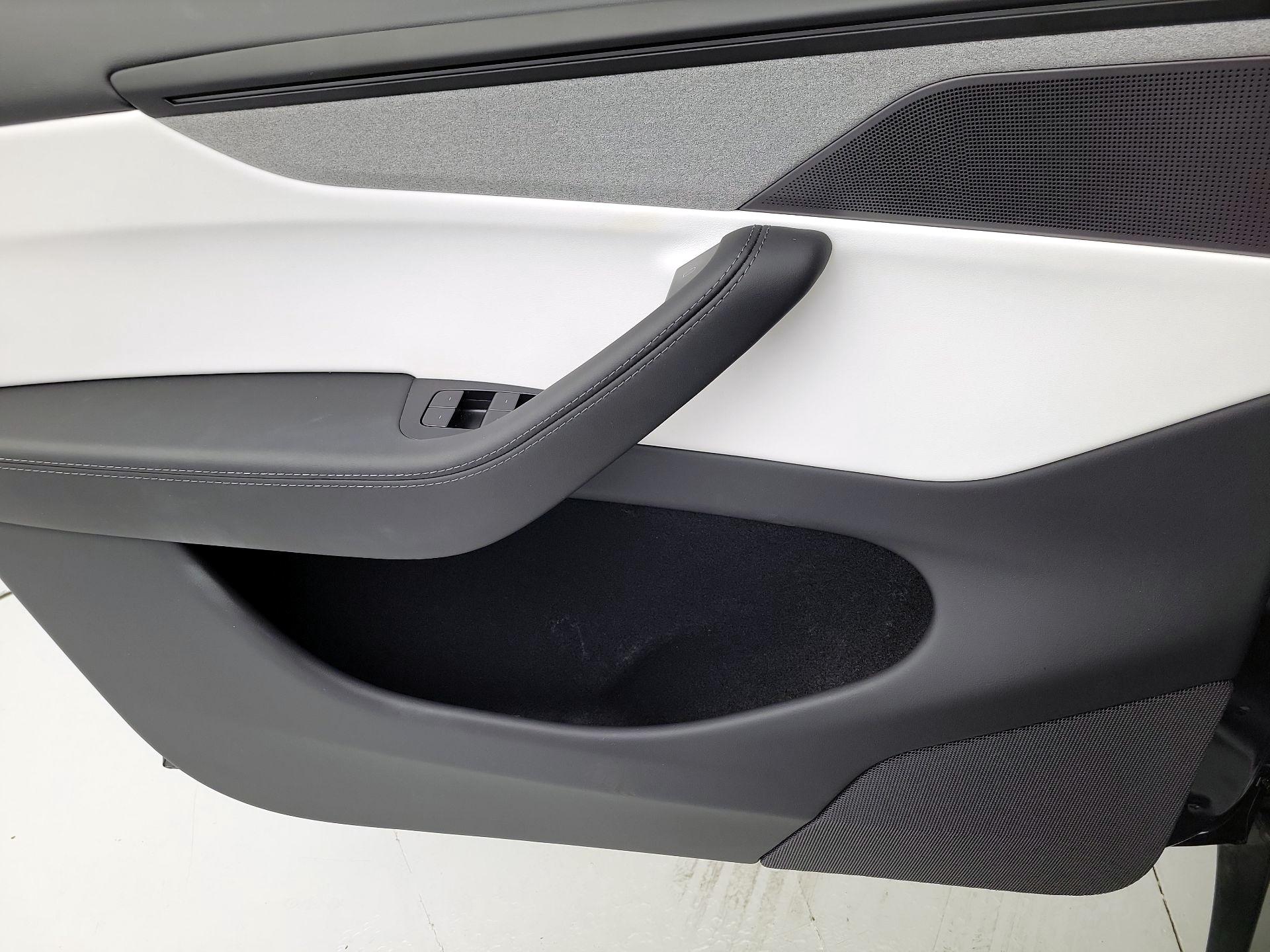 Thumbnail: 2026 Tesla Model Y - 12