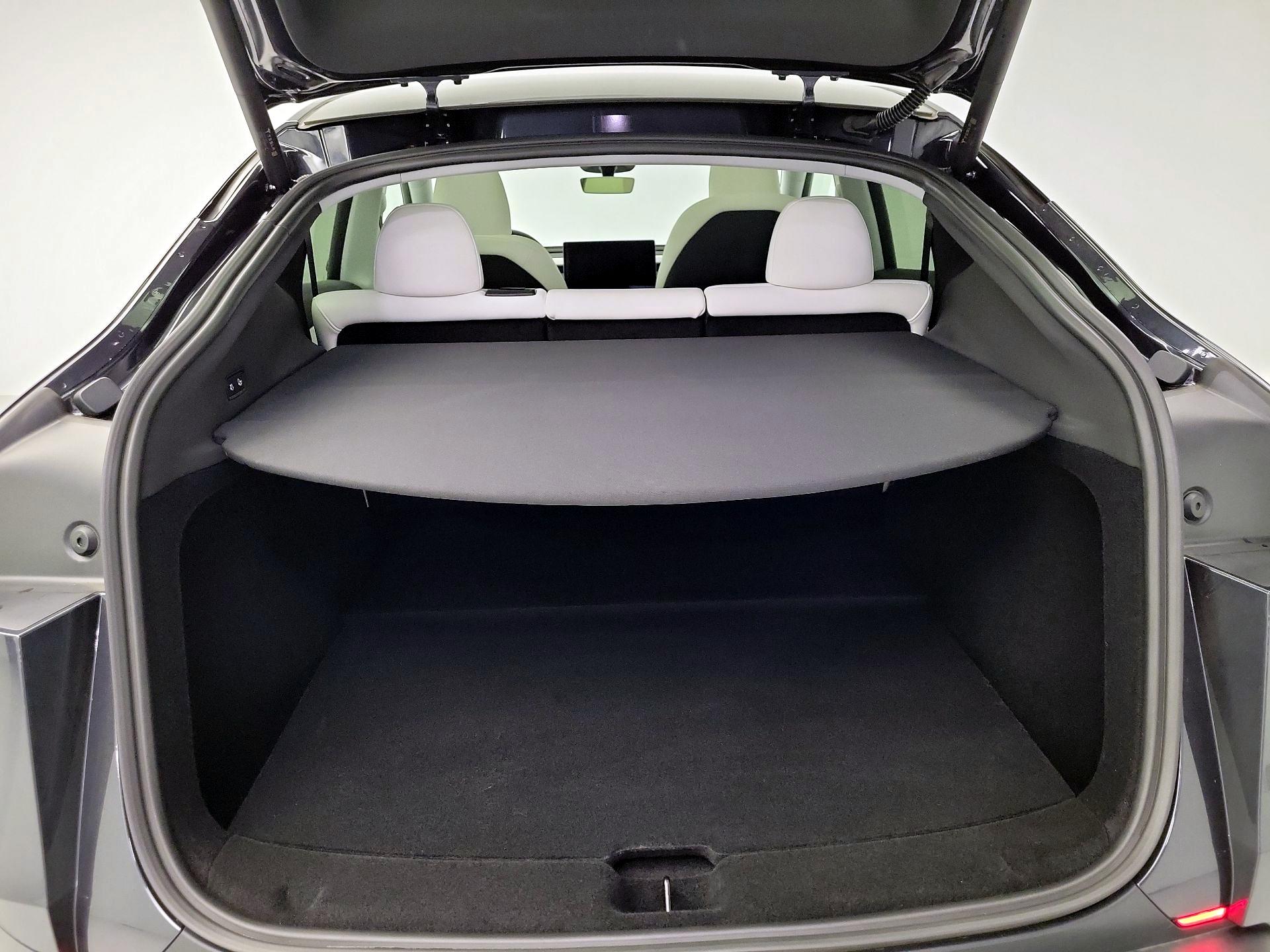 Thumbnail: 2026 Tesla Model Y - 20
