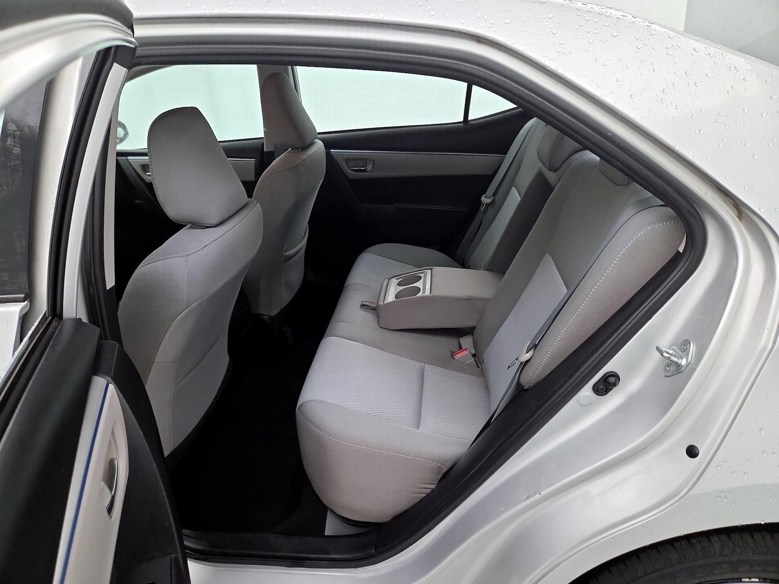 2016 Toyota Corolla LE - Photo 20