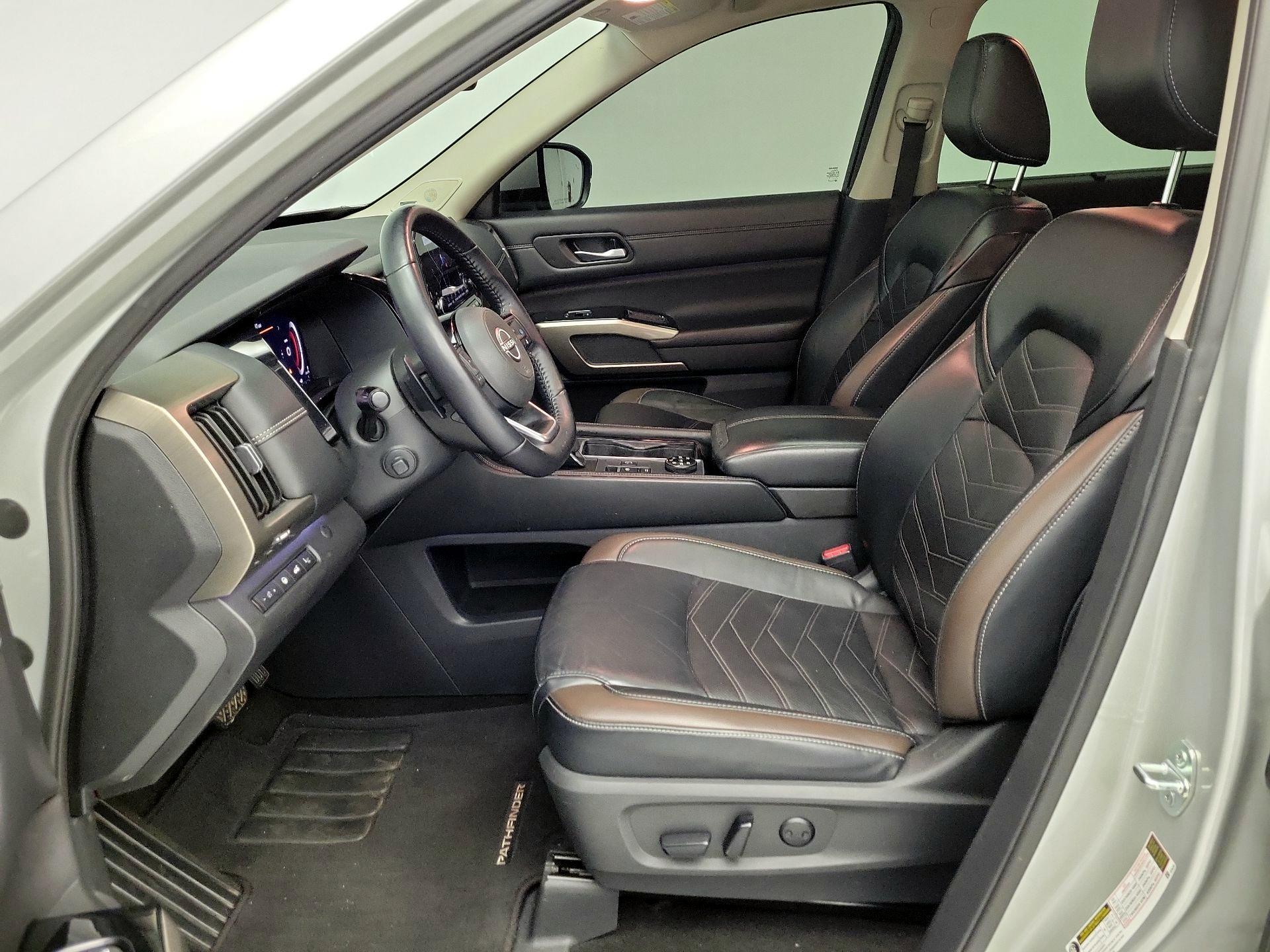 Thumbnail: 2023 Nissan Pathfinder - 11