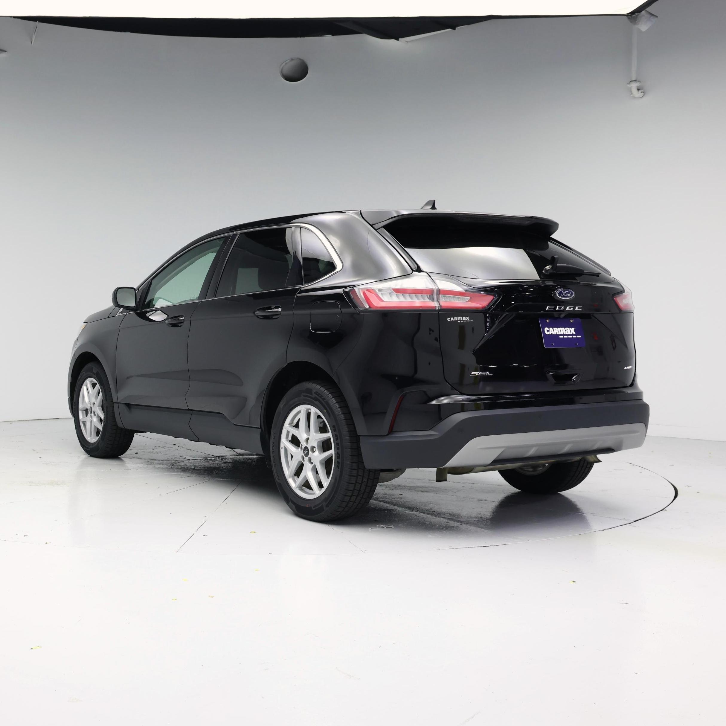 Thumbnail: 2023 Ford Edge - 2