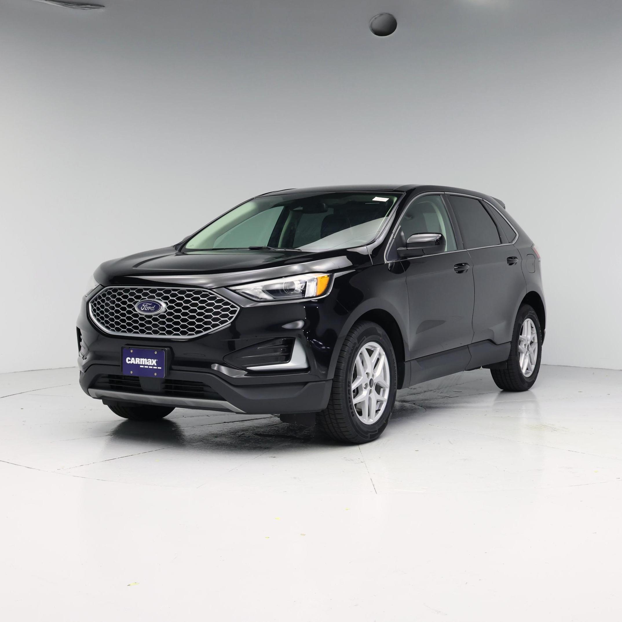 Thumbnail: 2023 Ford Edge - 4
