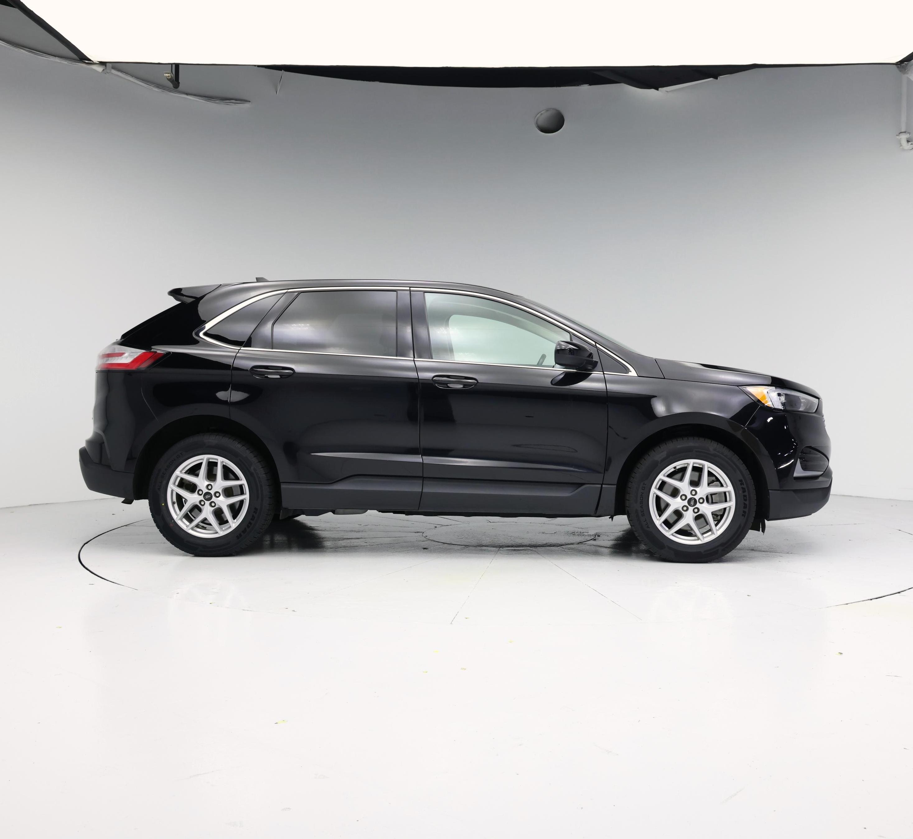 Thumbnail: 2023 Ford Edge - 7