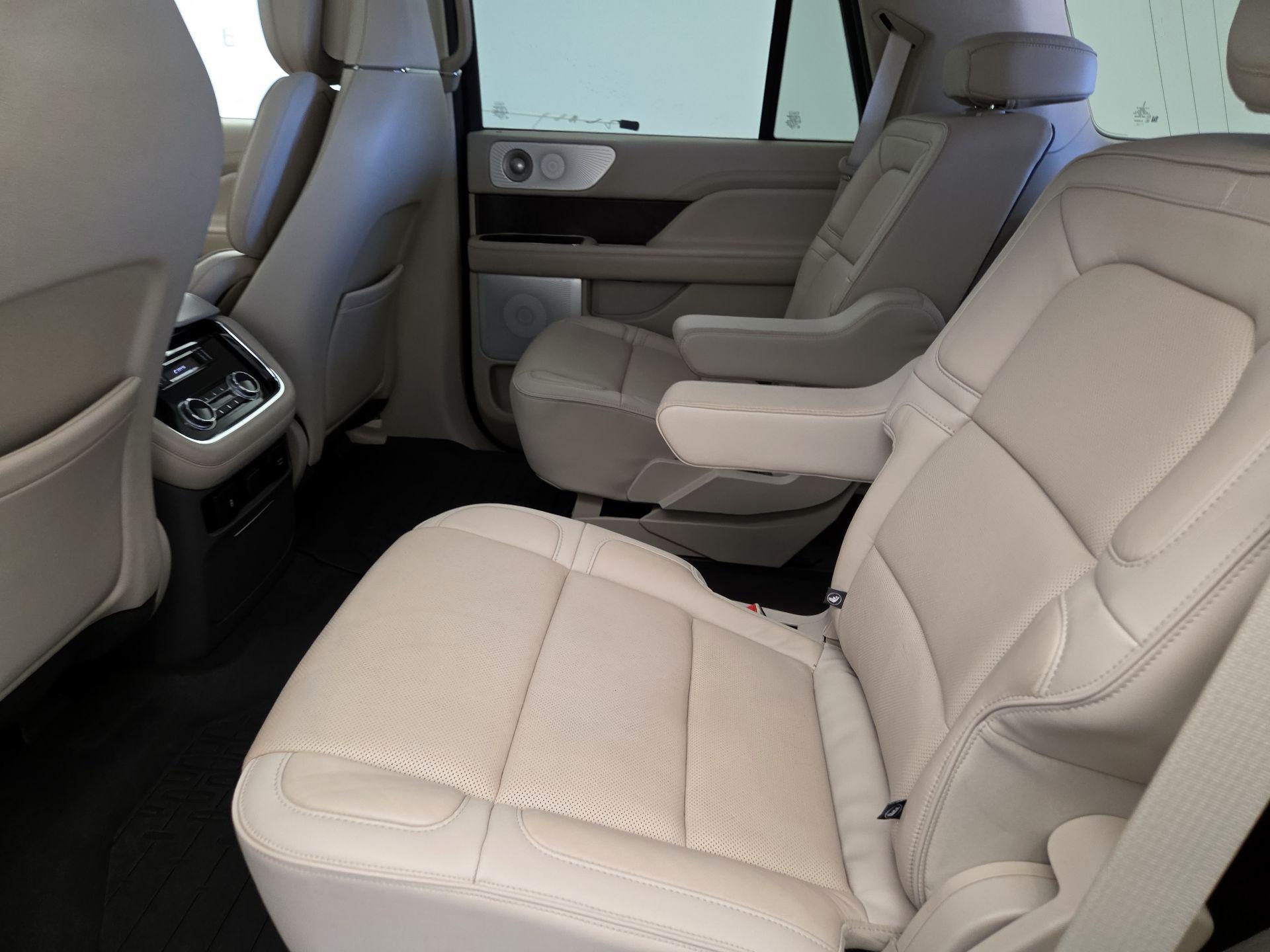 Thumbnail: 2018 Lincoln Navigator - 20