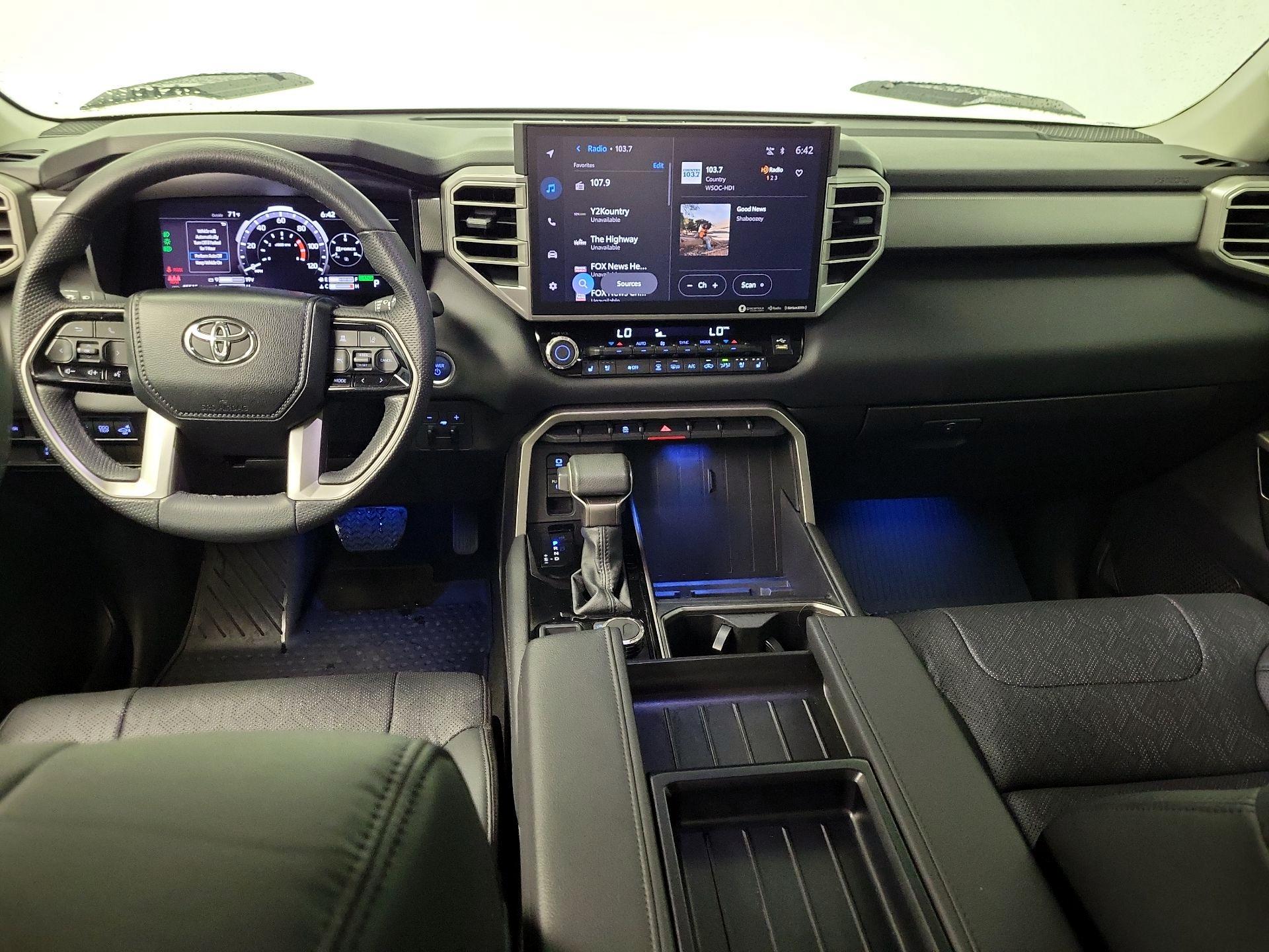 Thumbnail: 2024 Toyota Tundra - 9