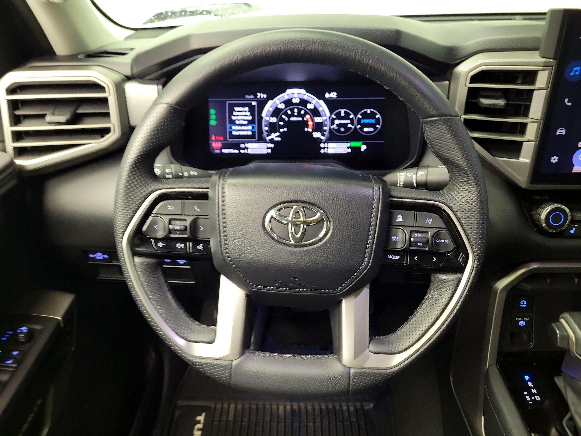 Thumbnail: 2024 Toyota Tundra - 10
