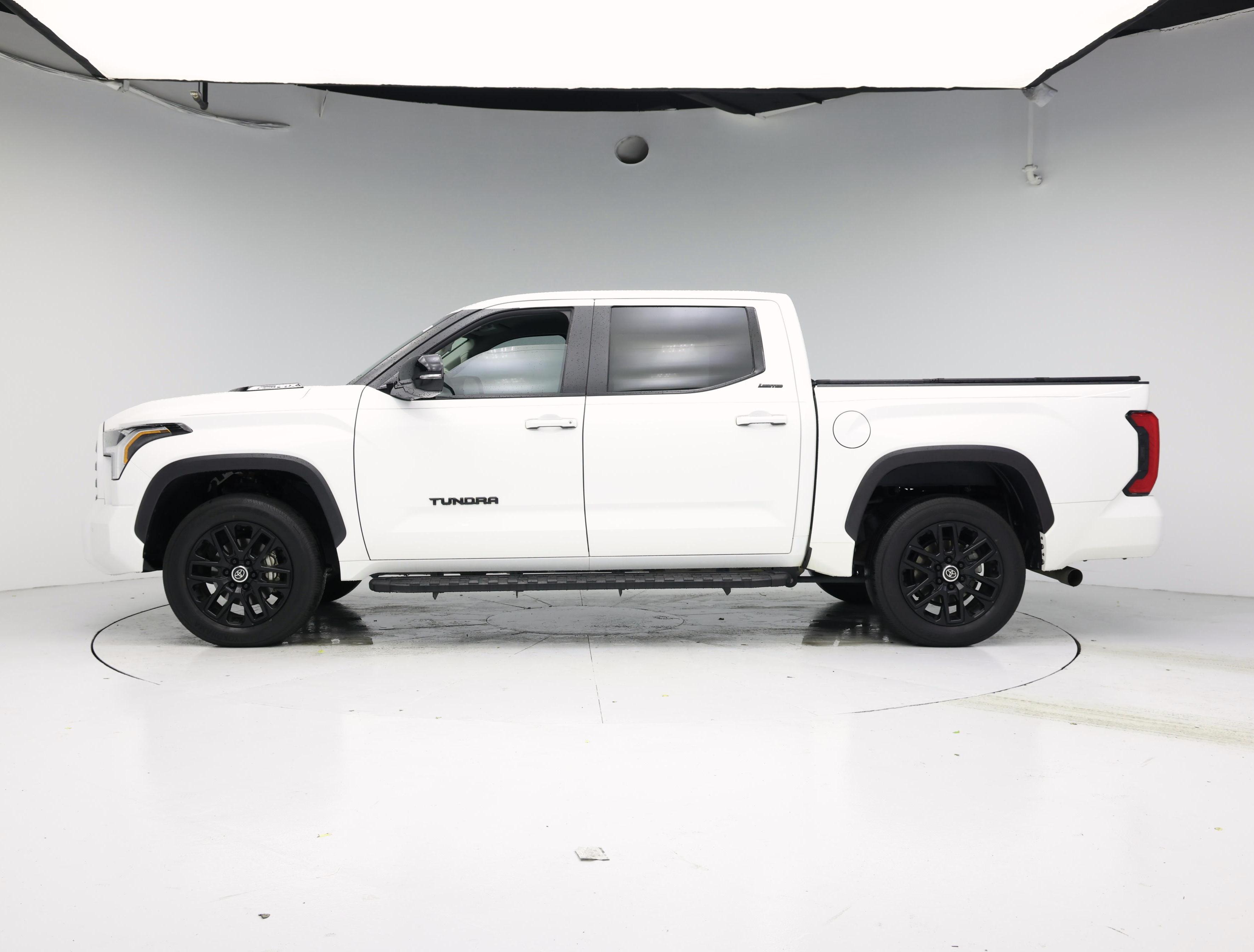Thumbnail: 2024 Toyota Tundra - 3