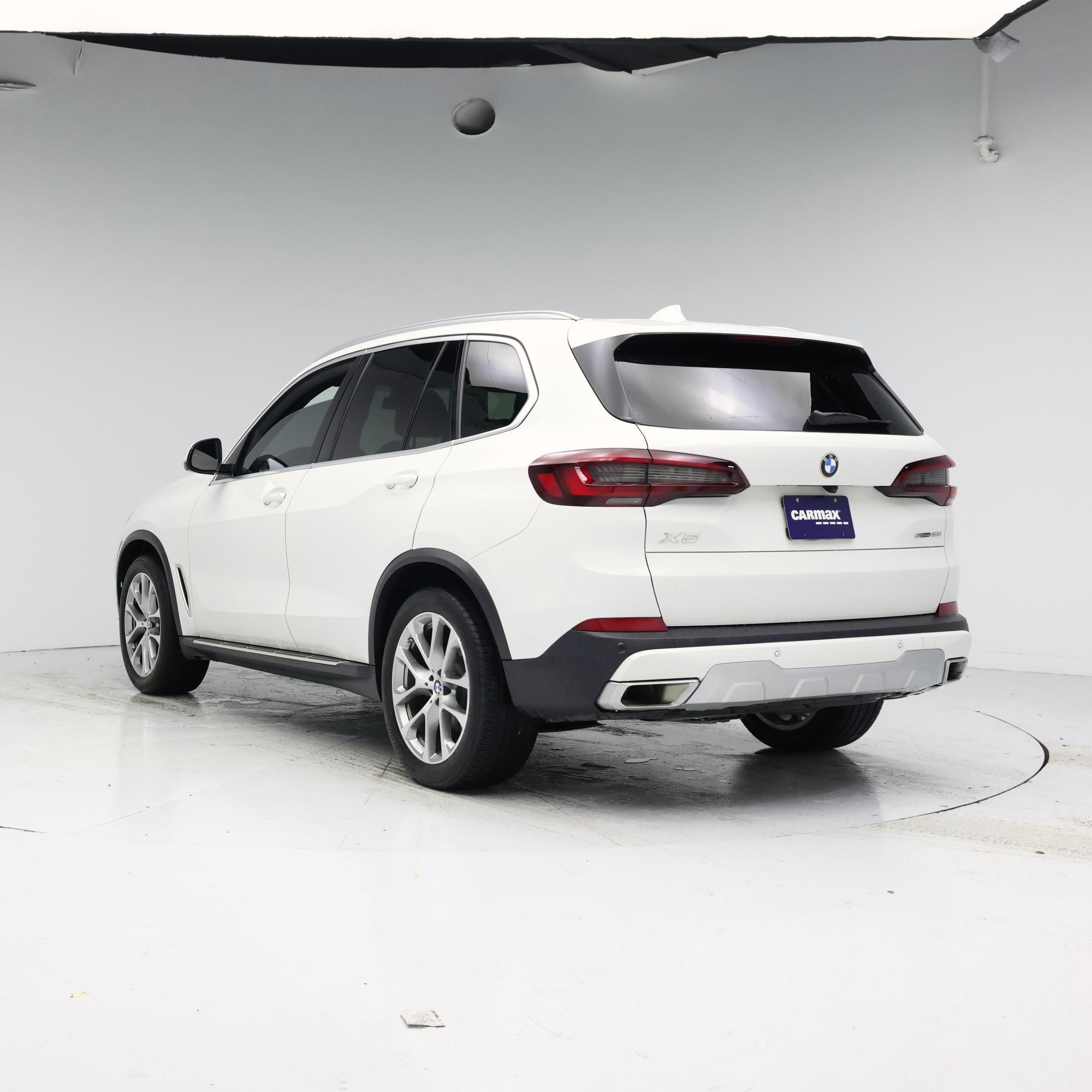 Thumbnail: 2023 BMW X5 - 2