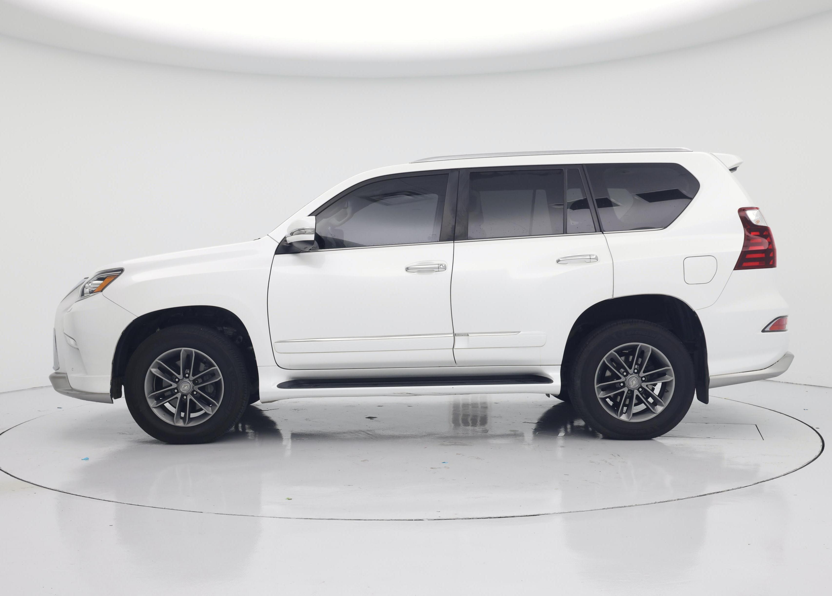 Thumbnail: 2019 Lexus GX - 3
