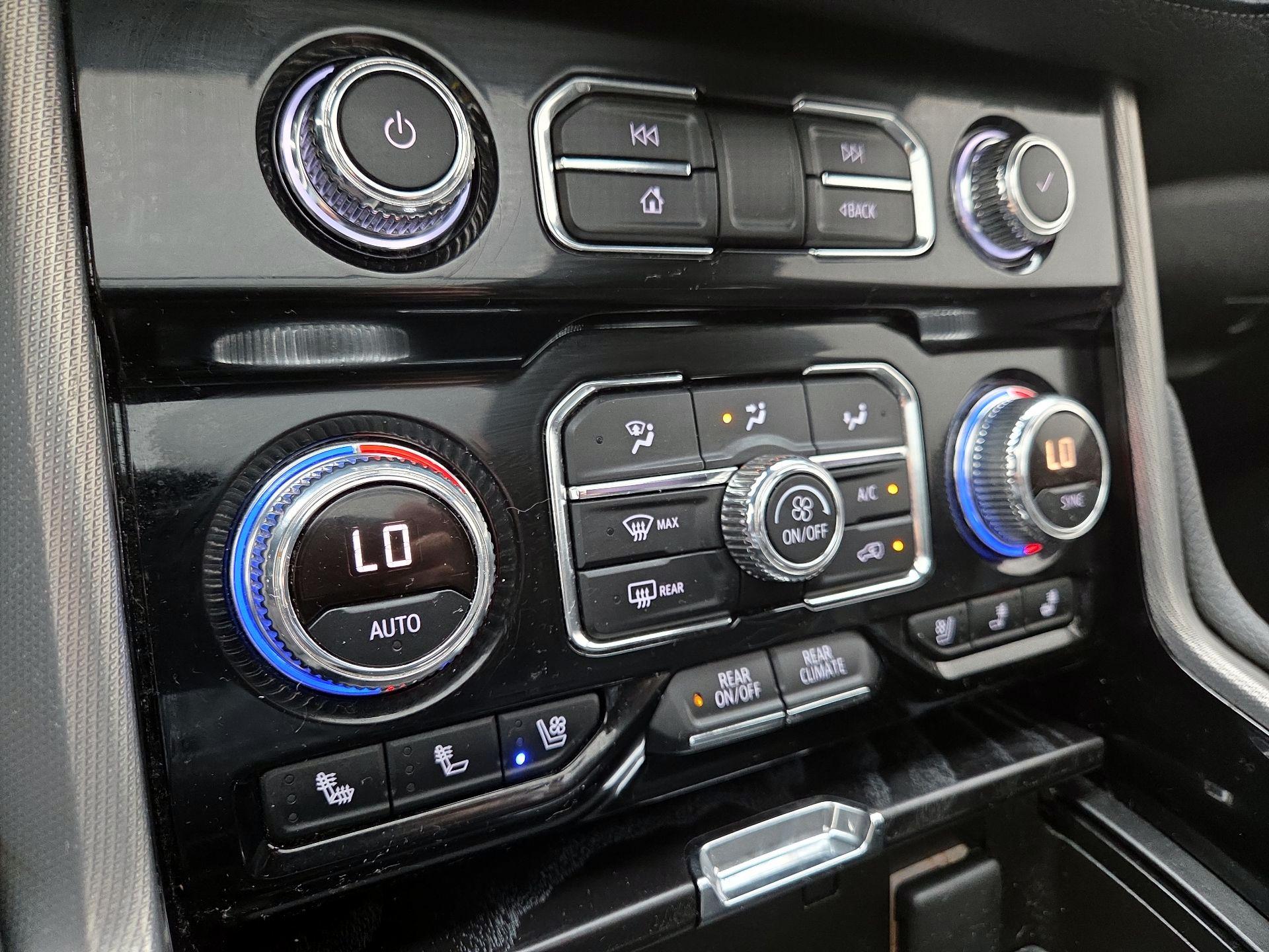 Thumbnail: 2021 GMC Yukon - 17