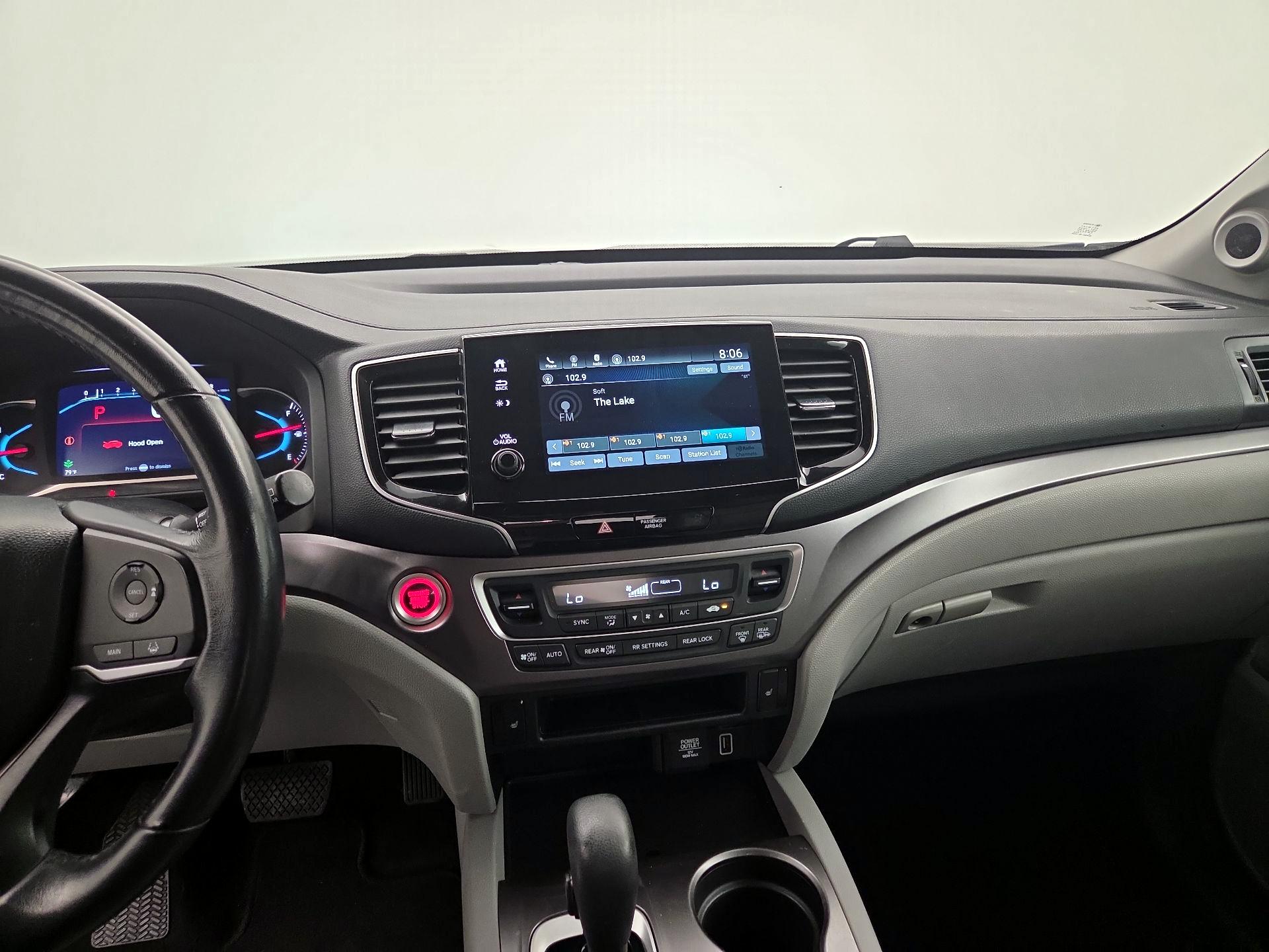 Thumbnail: 2019 Honda Pilot - 9