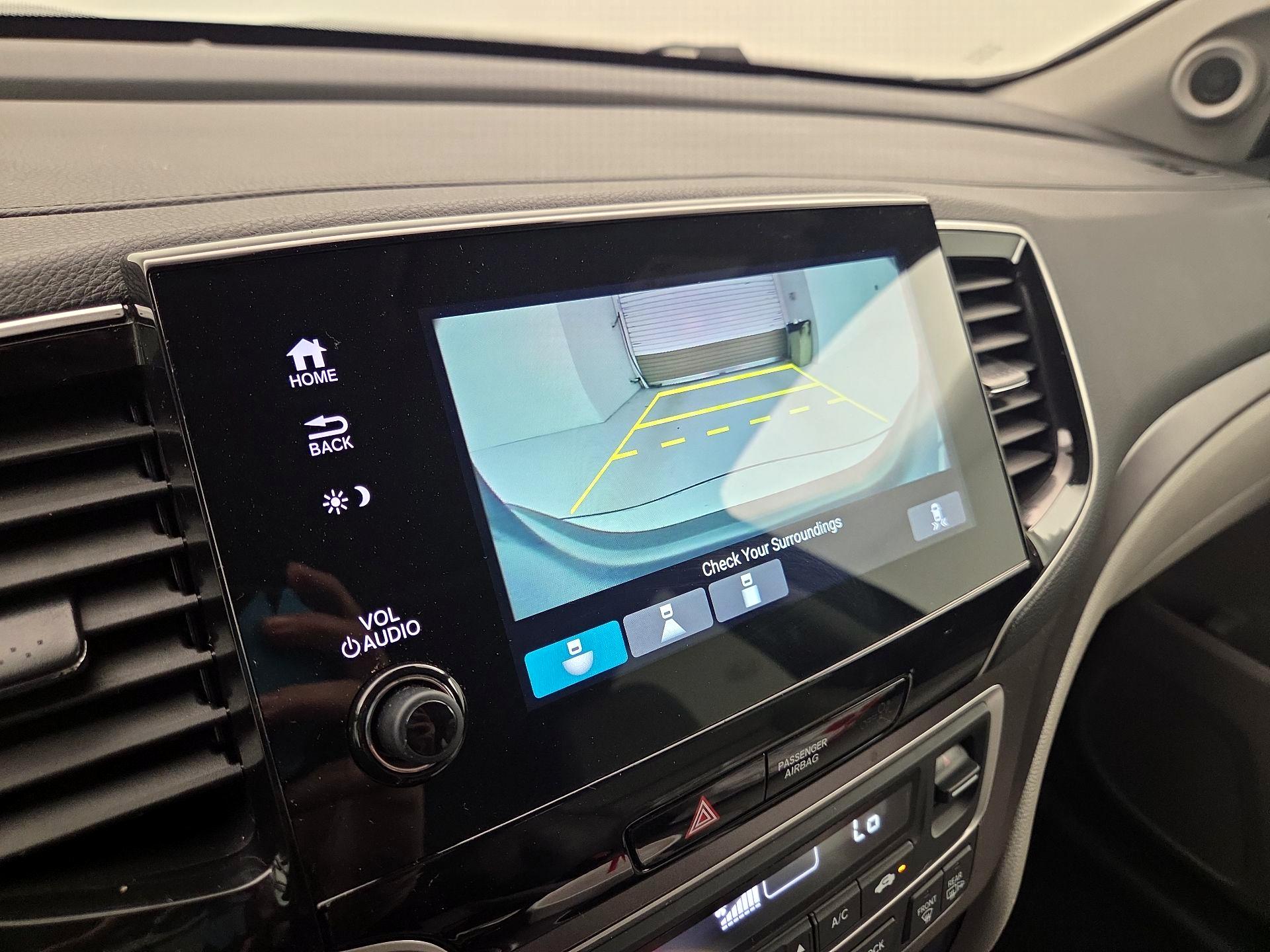 Thumbnail: 2019 Honda Pilot - 14