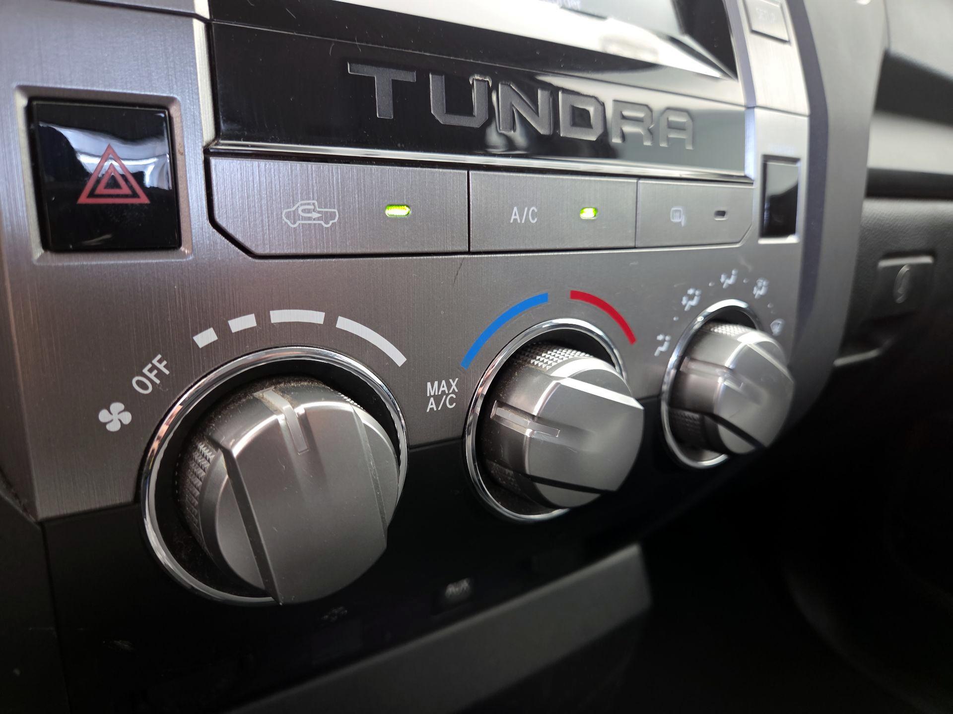 Thumbnail: 2015 Toyota Tundra - 16