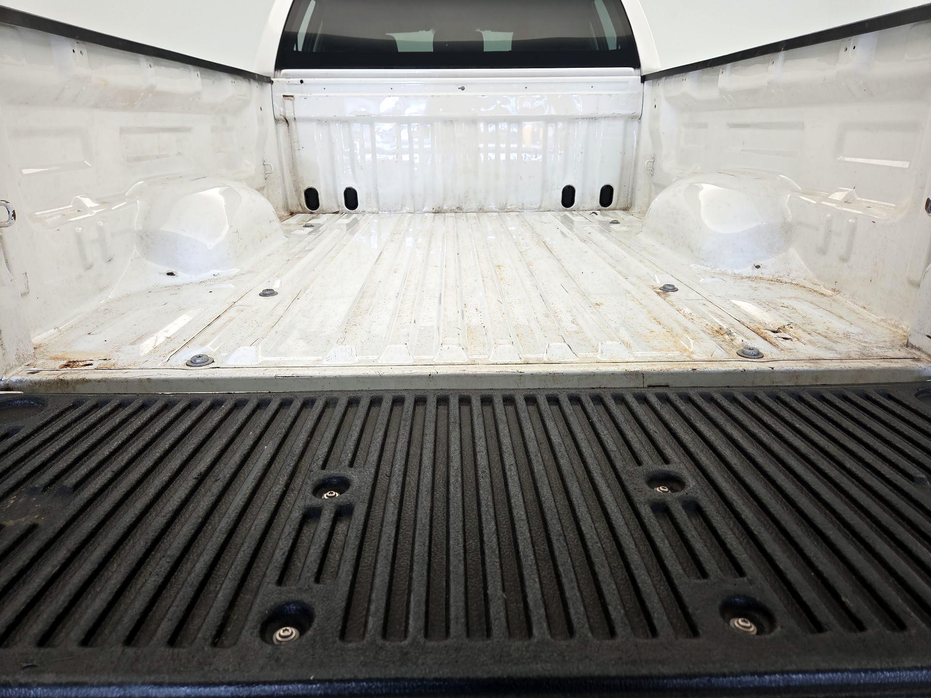 Thumbnail: 2015 Toyota Tundra - 20