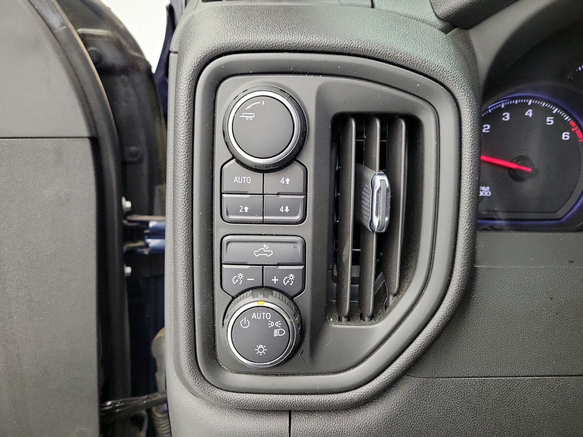 Thumbnail: 2022 Chevrolet Silverado 1500 - 13