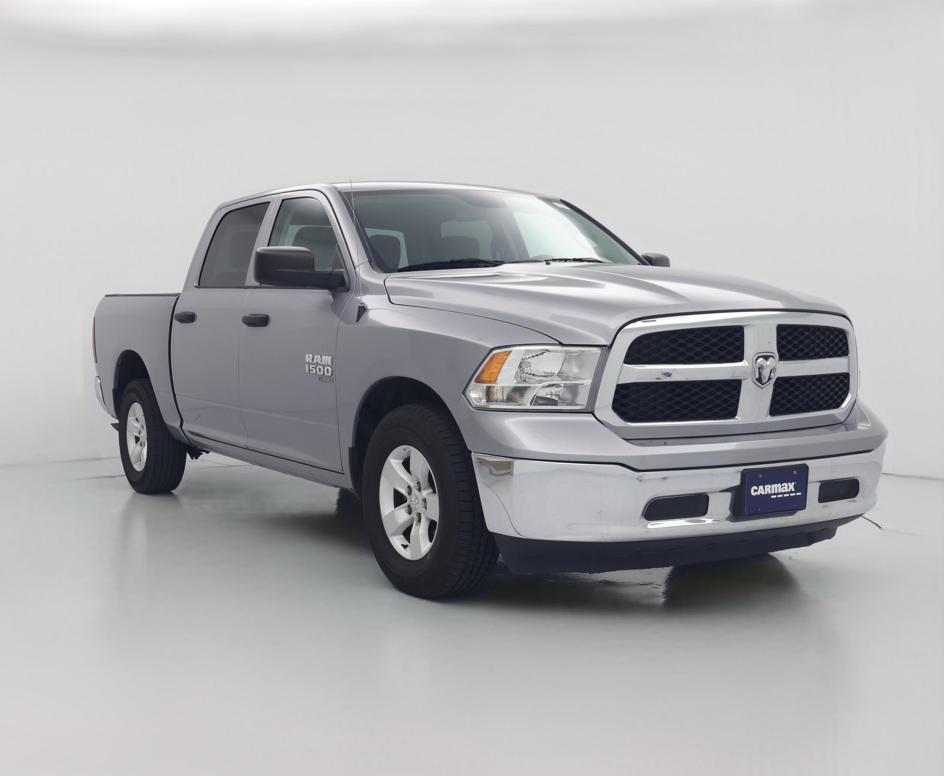 Thumbnail: 2022 RAM 1500 Classic - 1