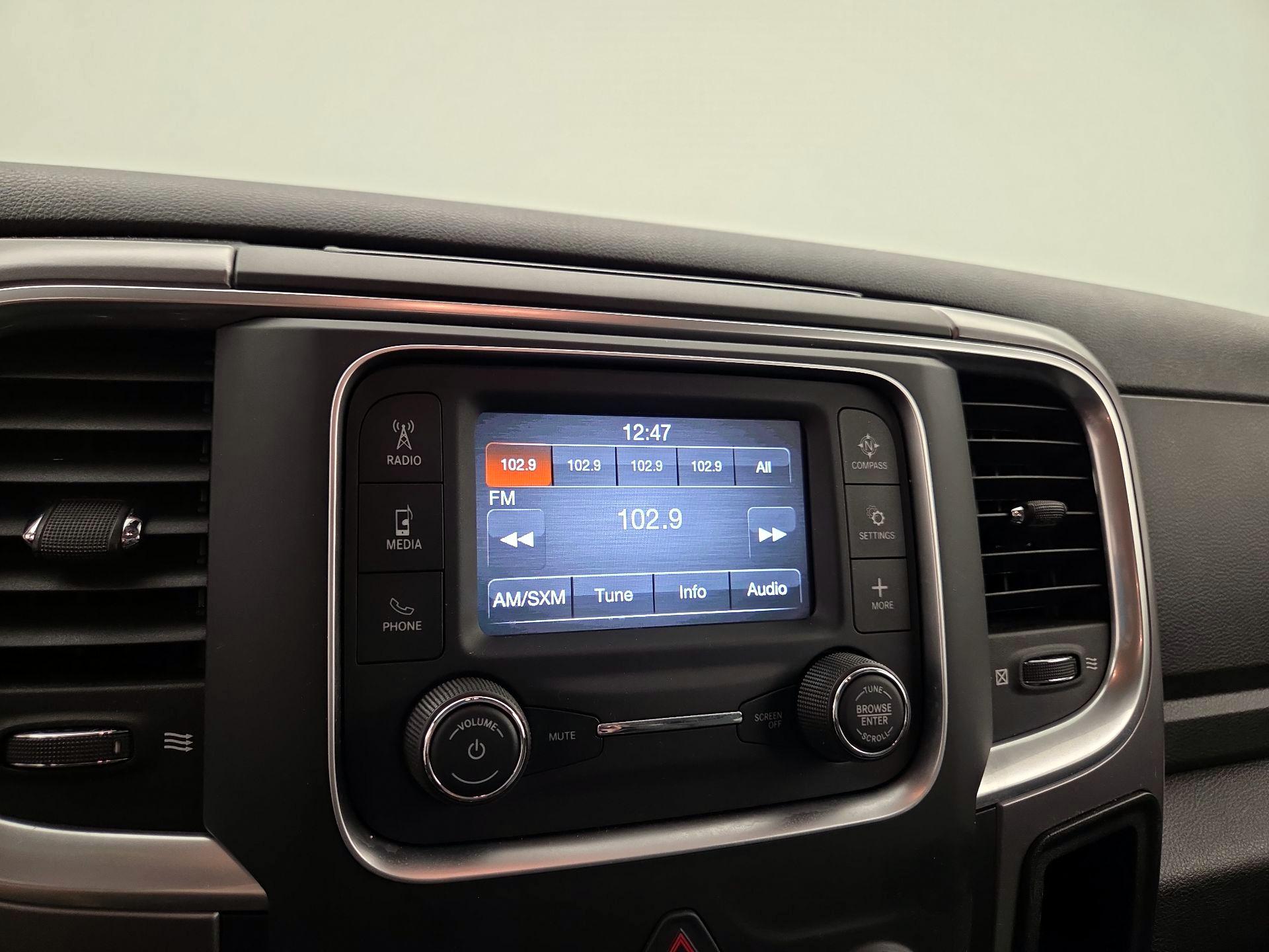 Thumbnail: 2022 RAM 1500 Classic - 15