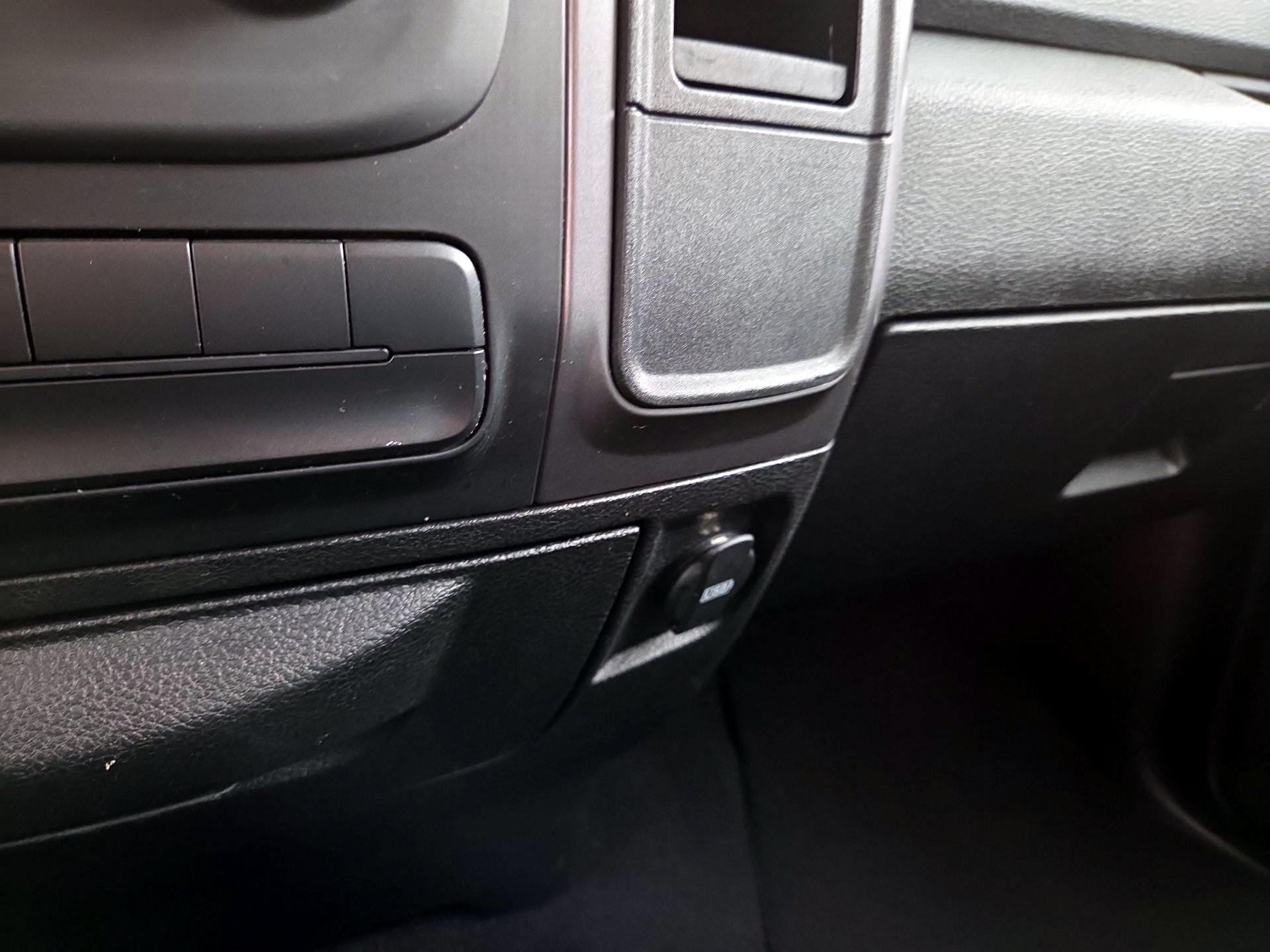 Thumbnail: 2022 RAM 1500 Classic - 18