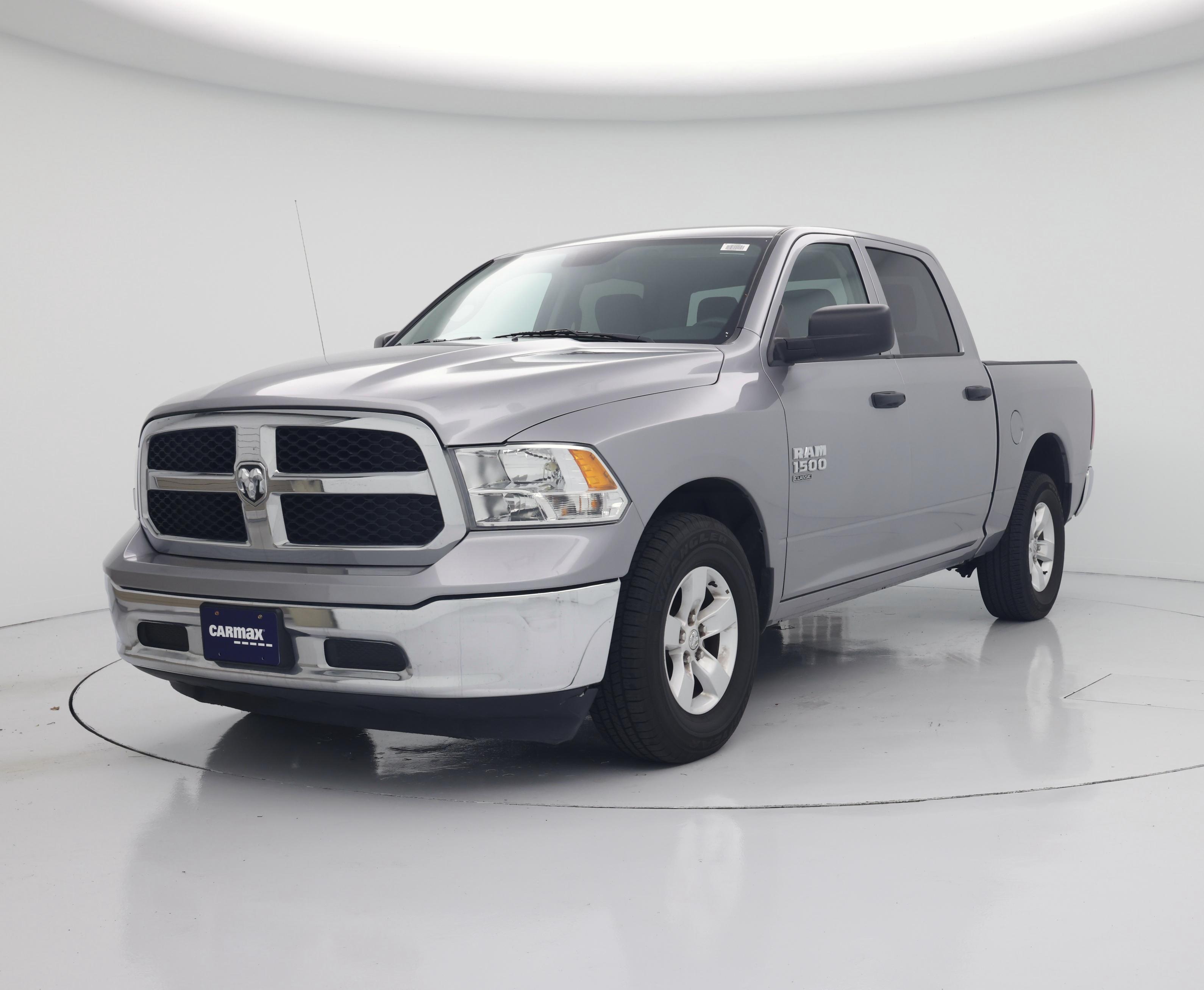 Thumbnail: 2022 RAM 1500 Classic - 4