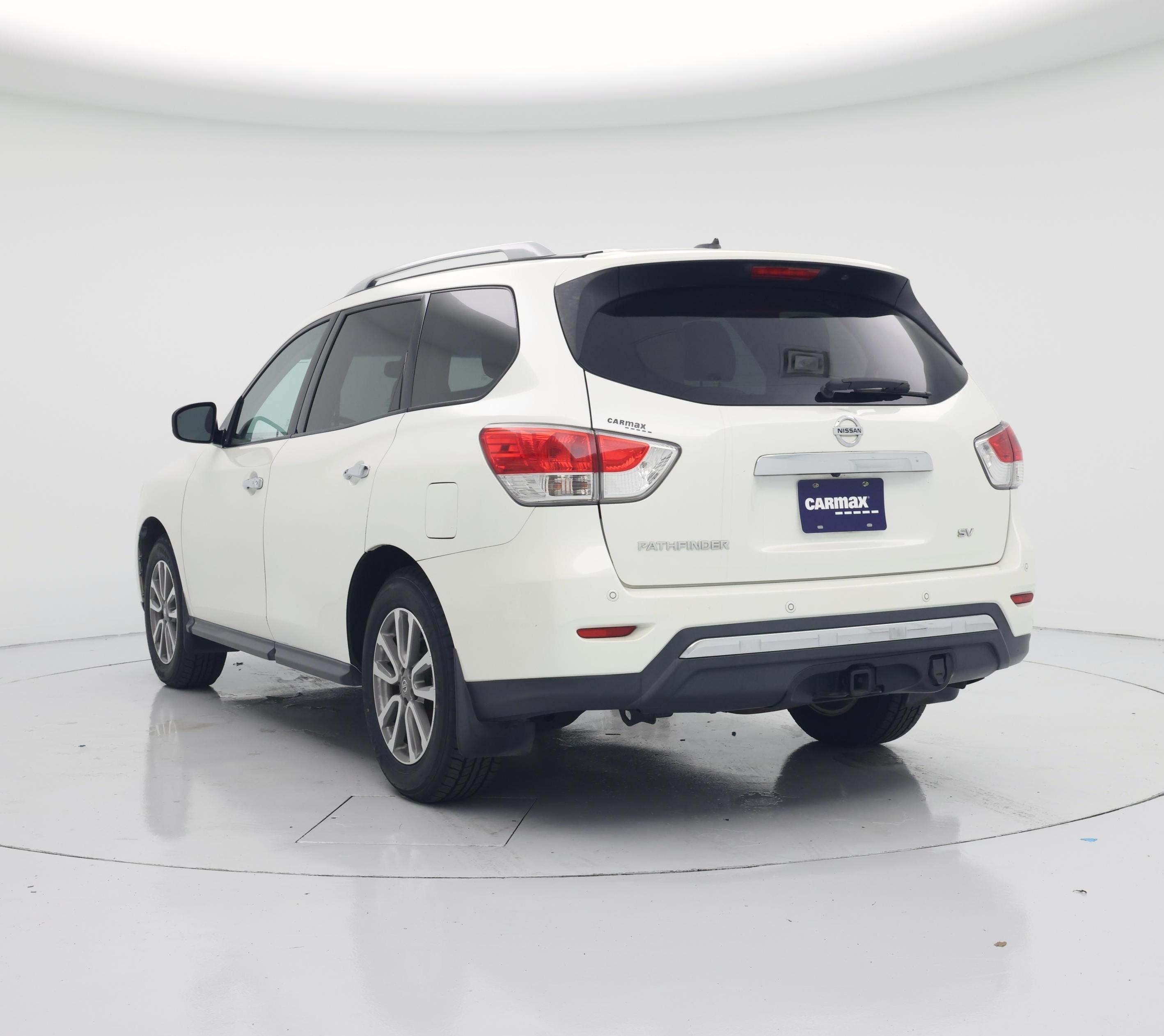 Thumbnail: 2015 Nissan Pathfinder - 2