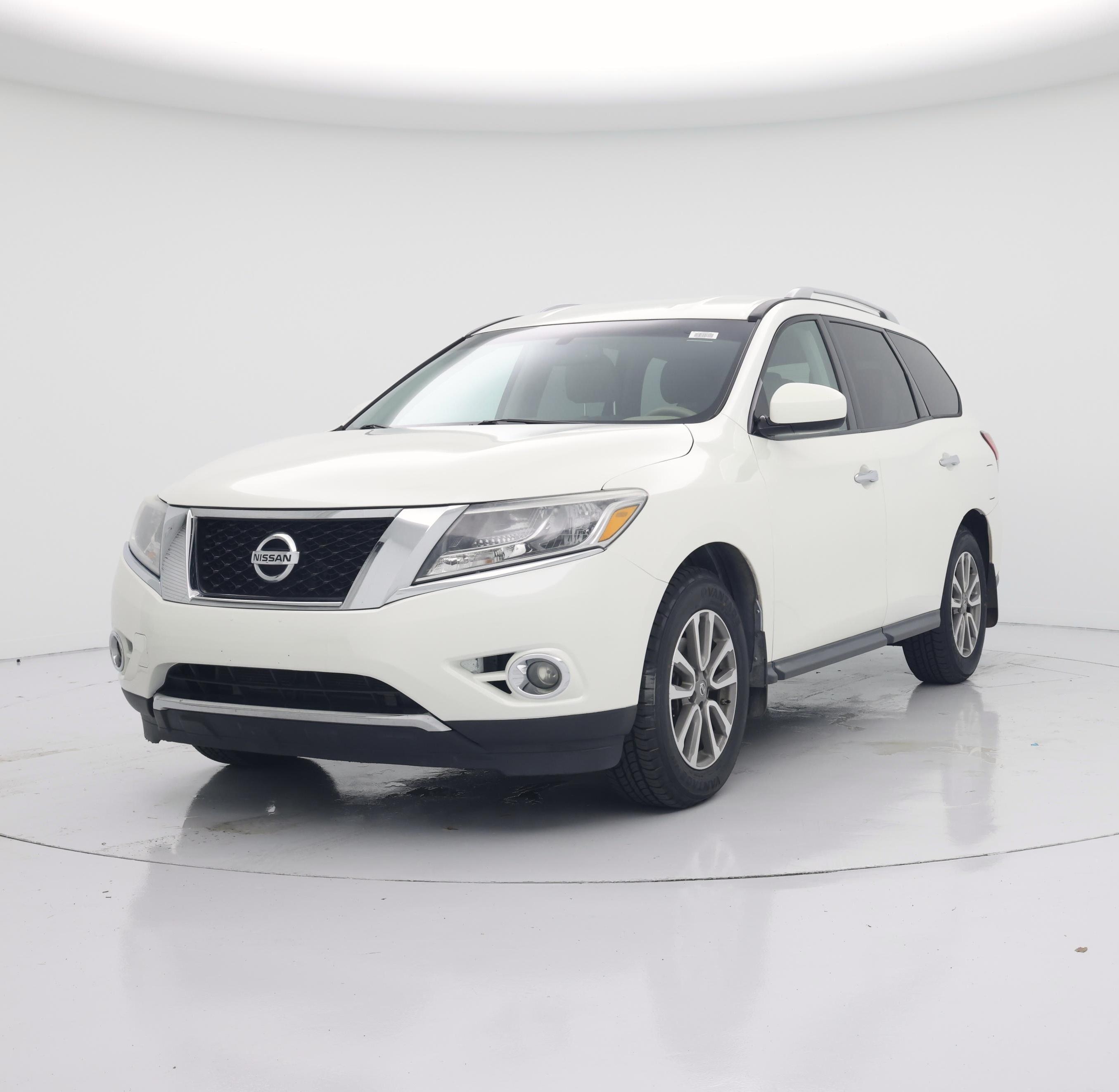 Thumbnail: 2015 Nissan Pathfinder - 4
